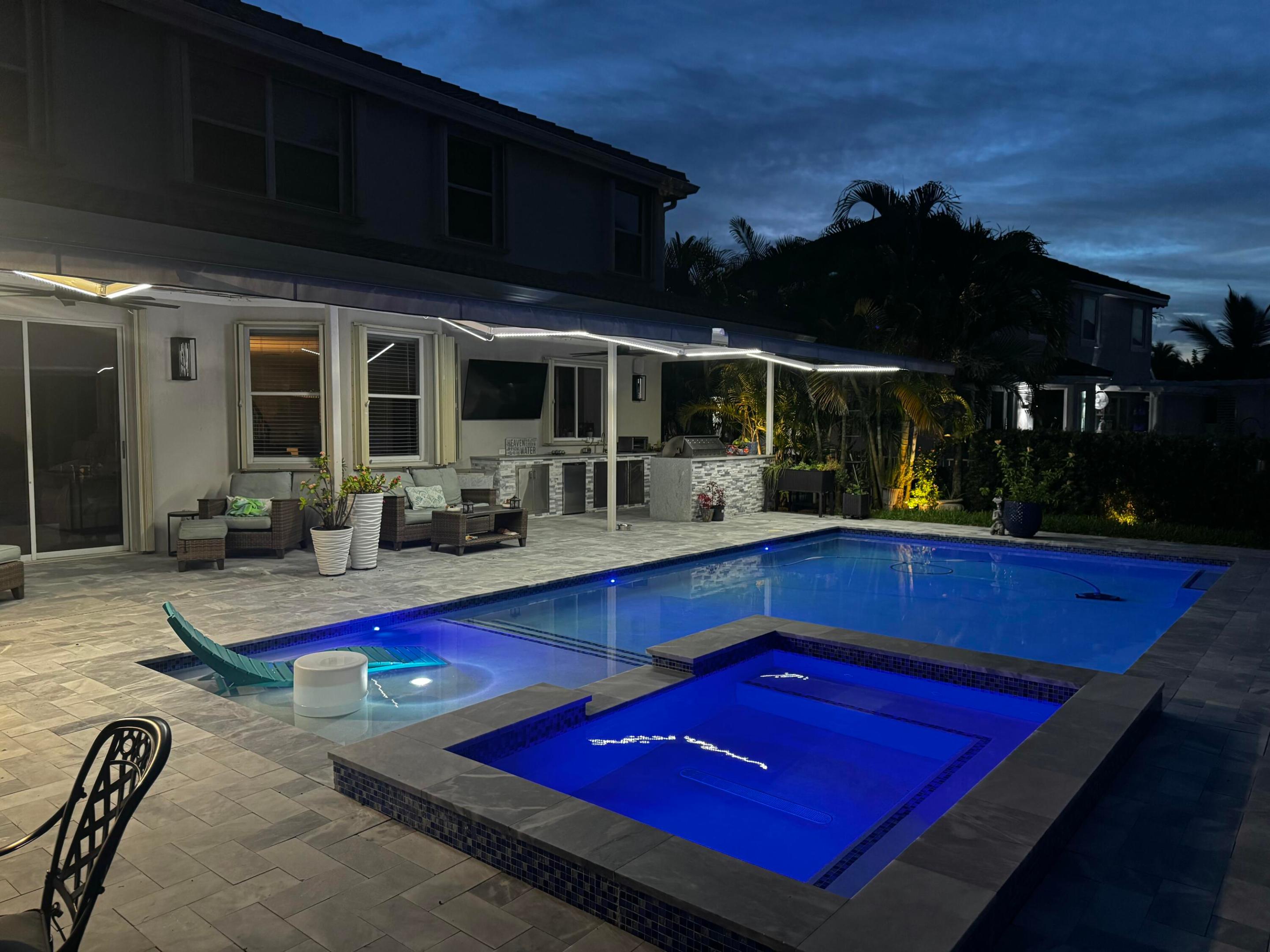 855 SW 174th, Pembroke Pines FL 33029