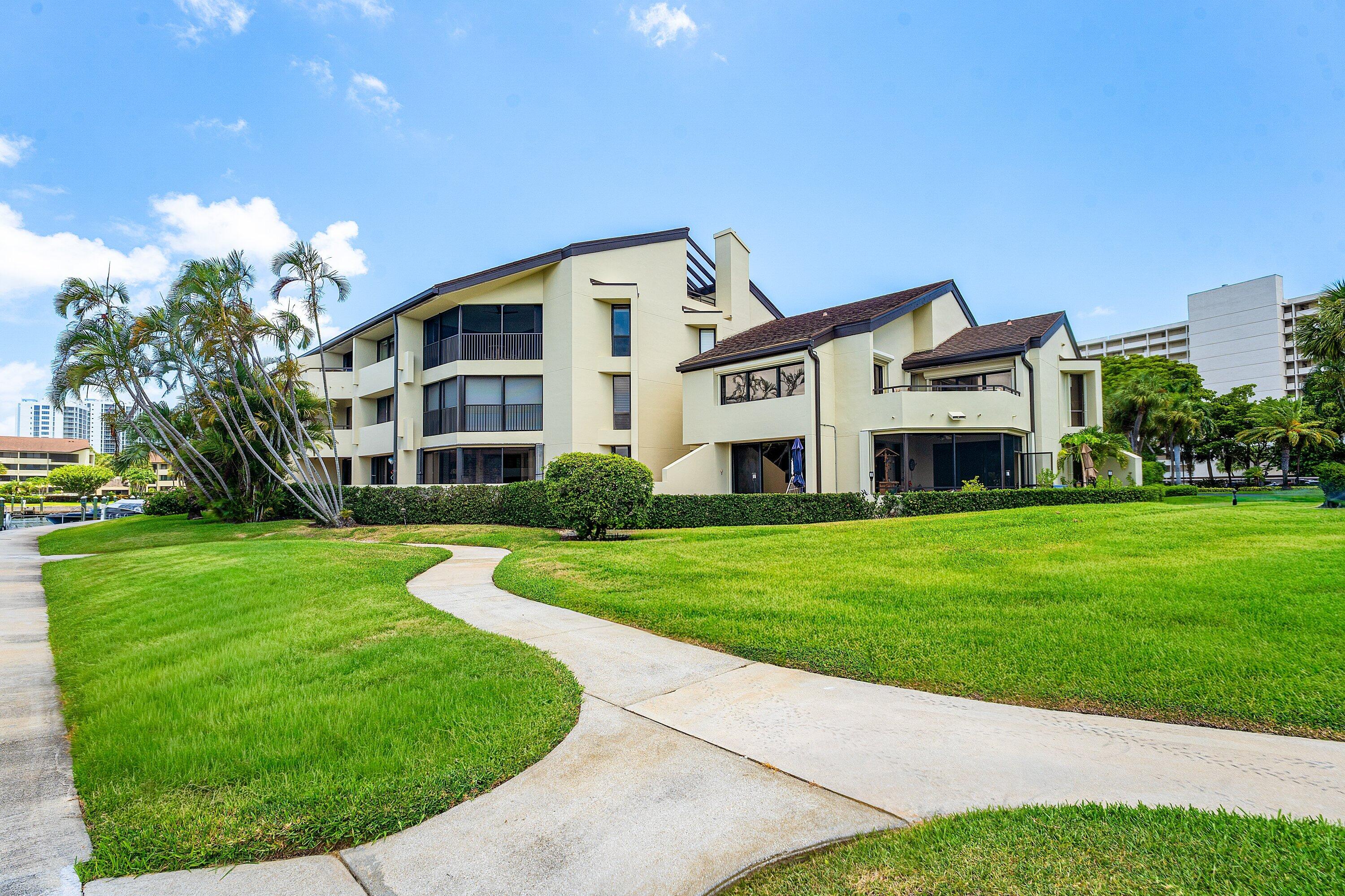 1125 E Marine #J3l, North Palm Beach FL 33408
