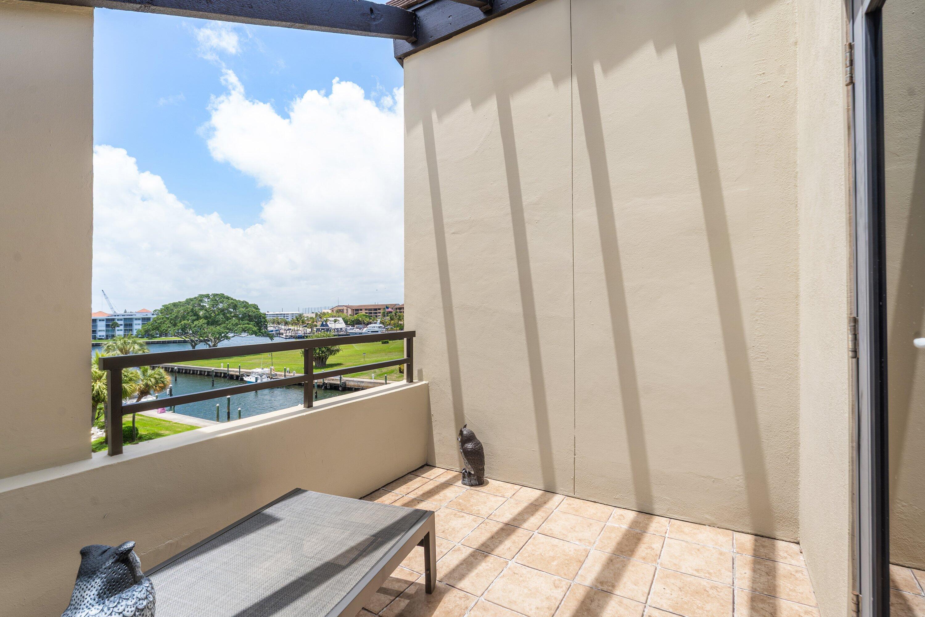 1125 E Marine #J3l, North Palm Beach FL 33408