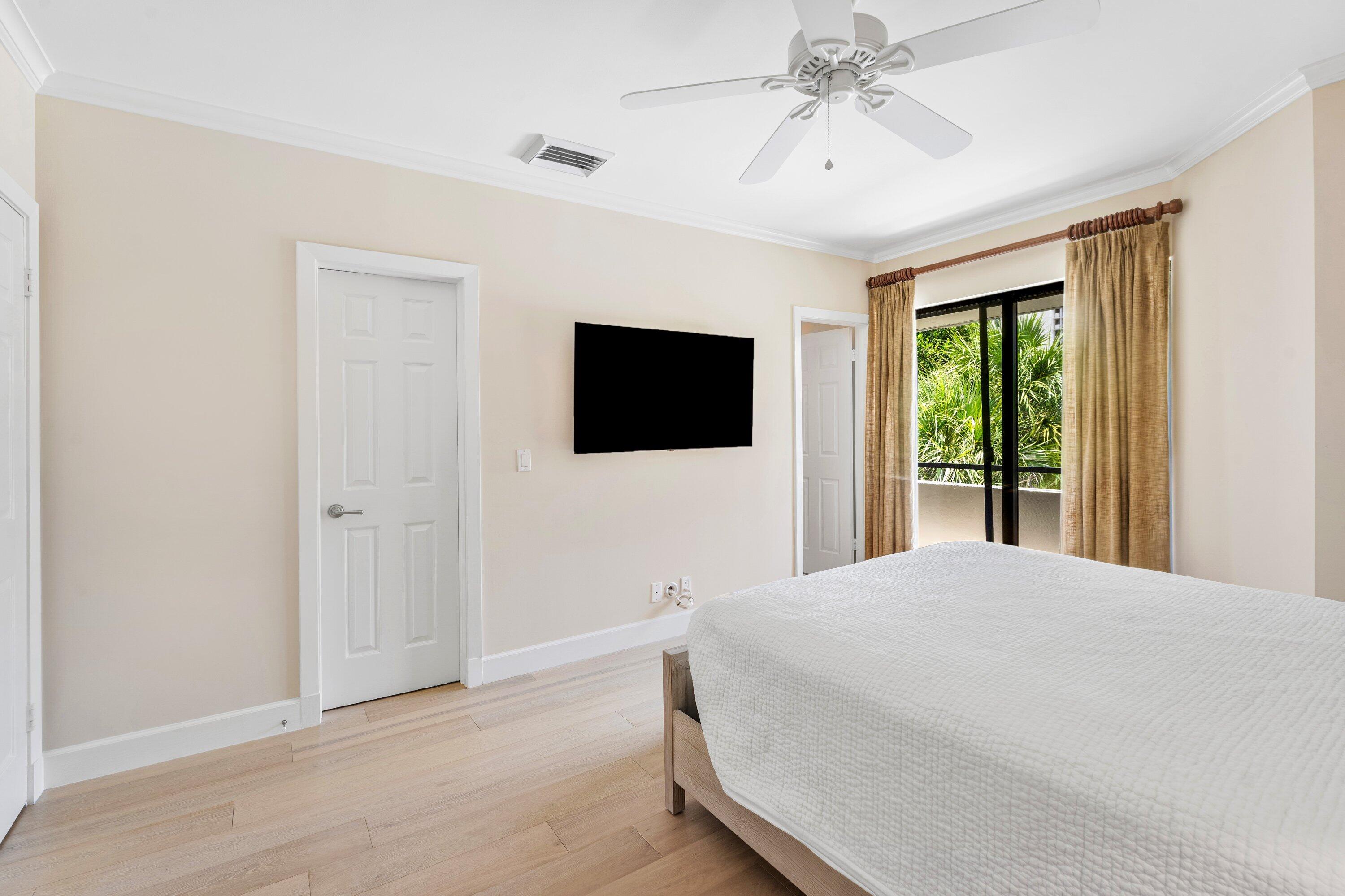 1125 E Marine #J3l, North Palm Beach FL 33408