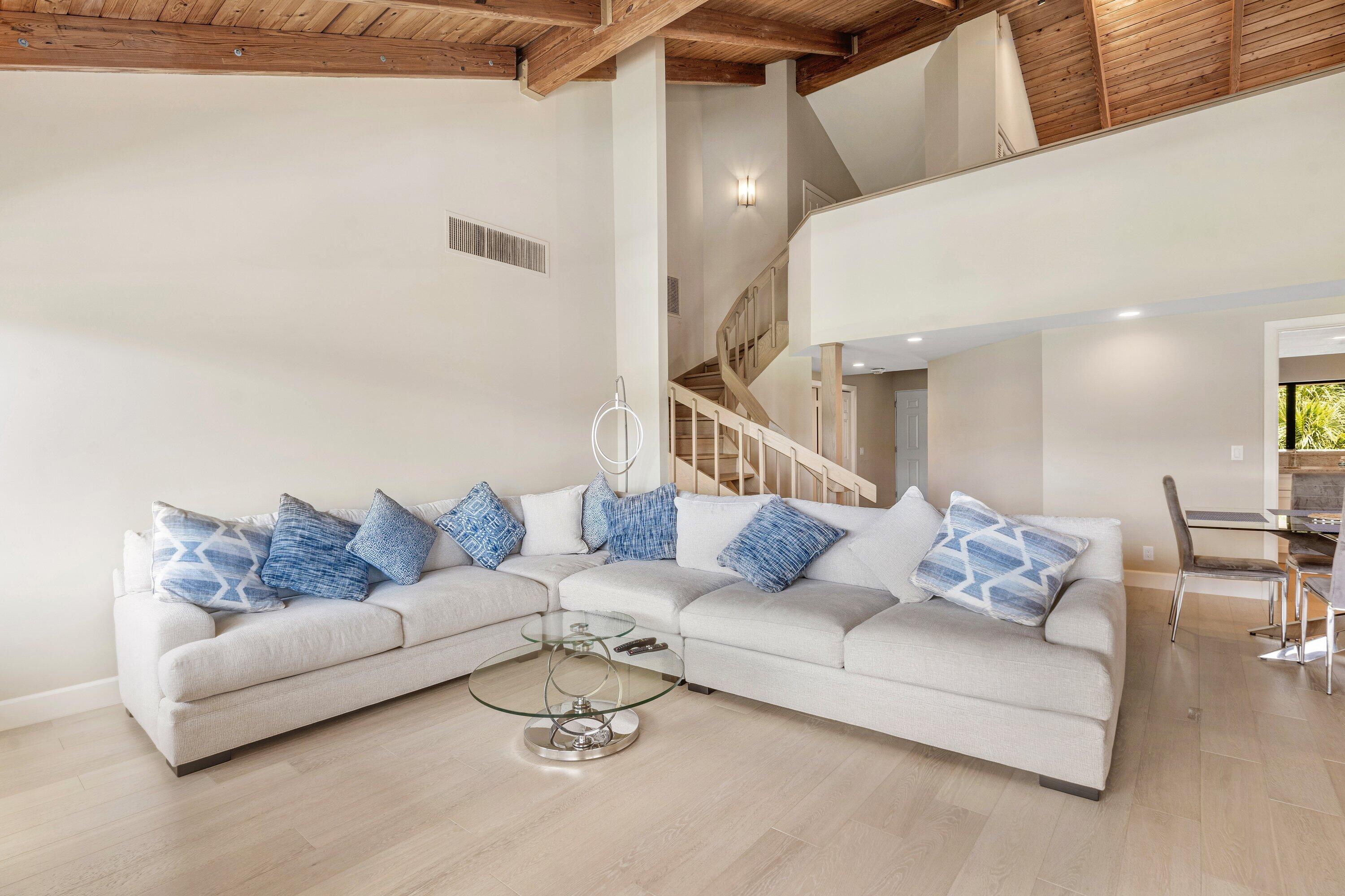 1125 E Marine #J3l, North Palm Beach FL 33408