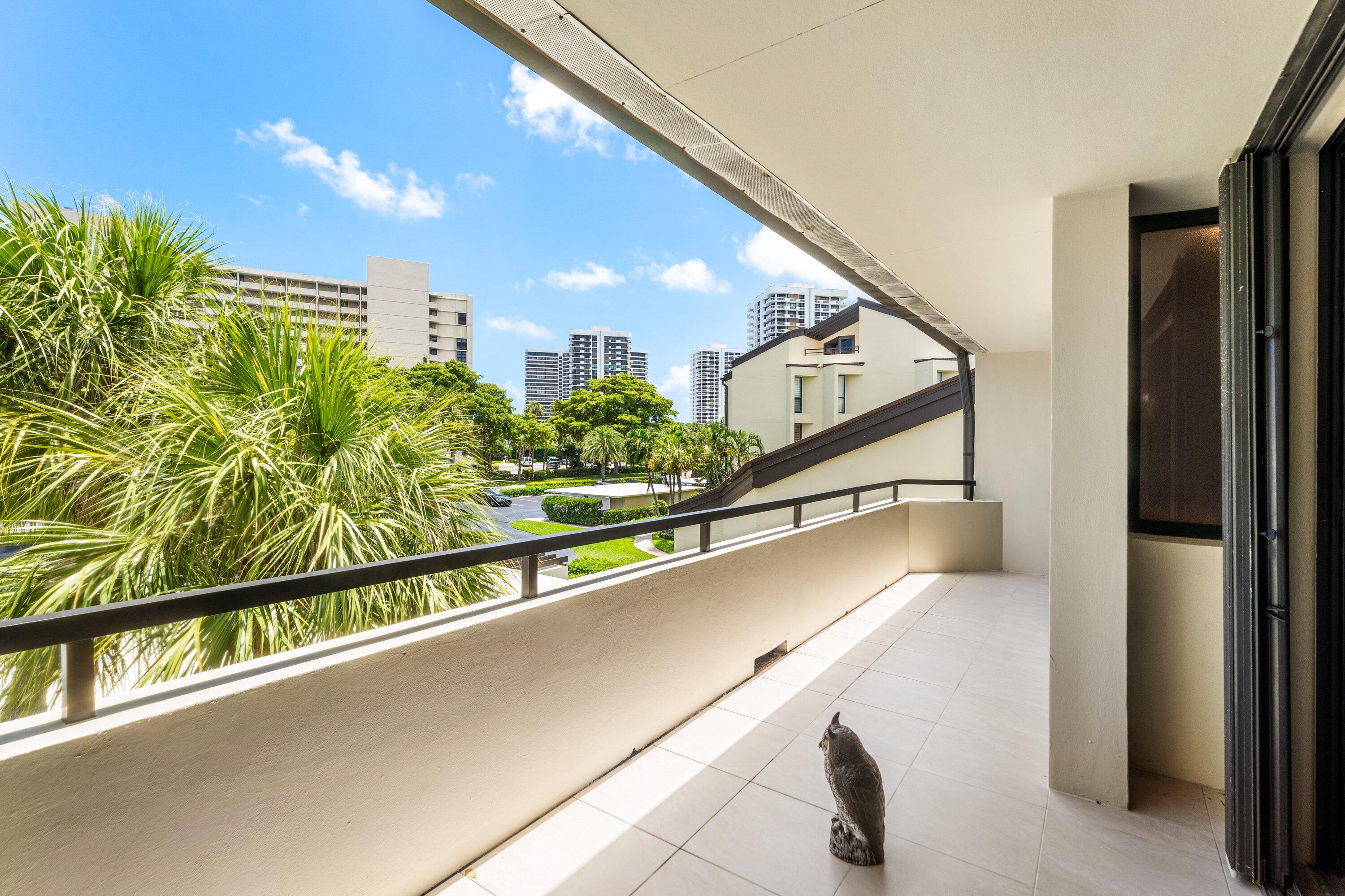 1125 E Marine #J3l, North Palm Beach FL 33408