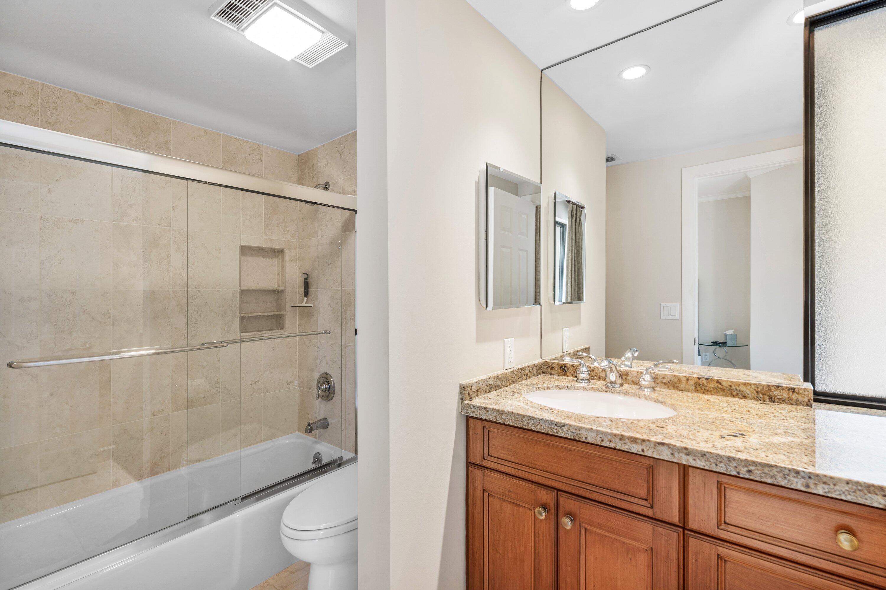 1125 E Marine #J3l, North Palm Beach FL 33408