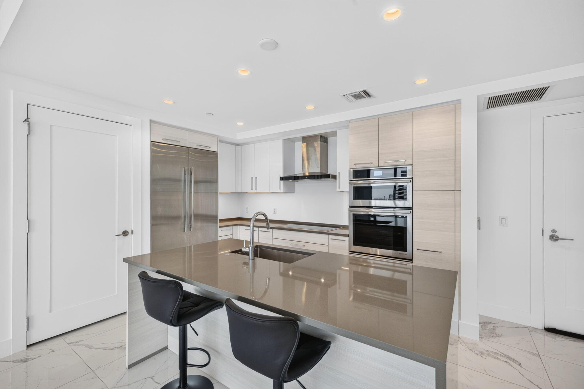 100 E Las Olas #1902, Fort Lauderdale FL 33301