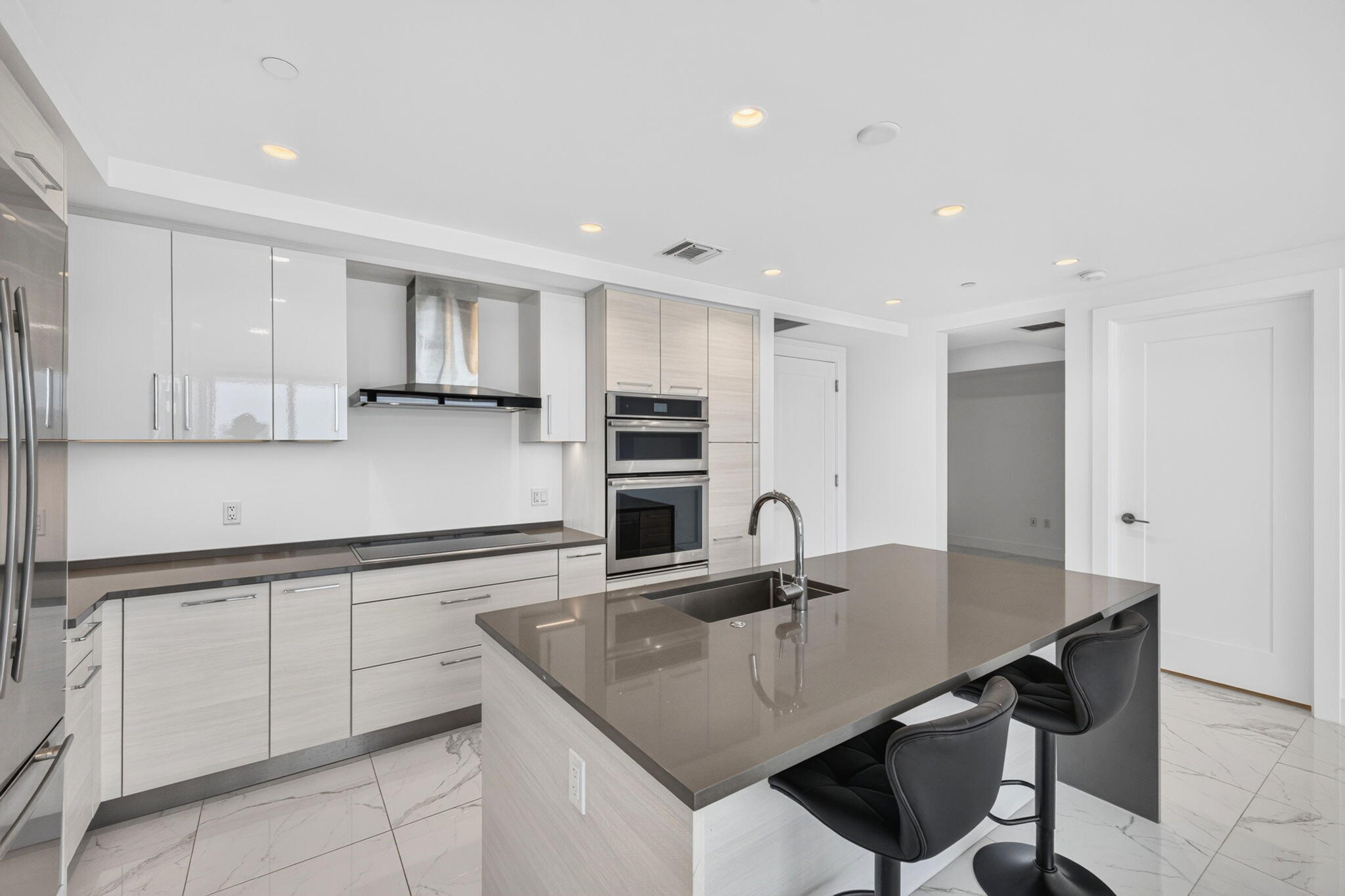 100 E Las Olas #1902, Fort Lauderdale FL 33301