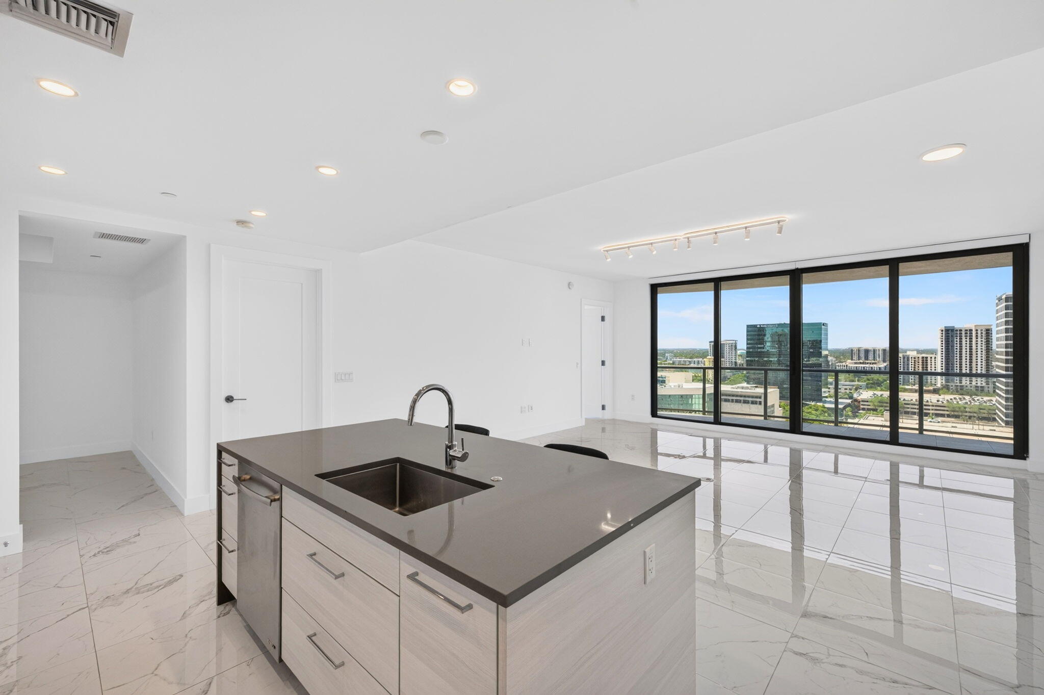 100 E Las Olas #1902, Fort Lauderdale FL 33301