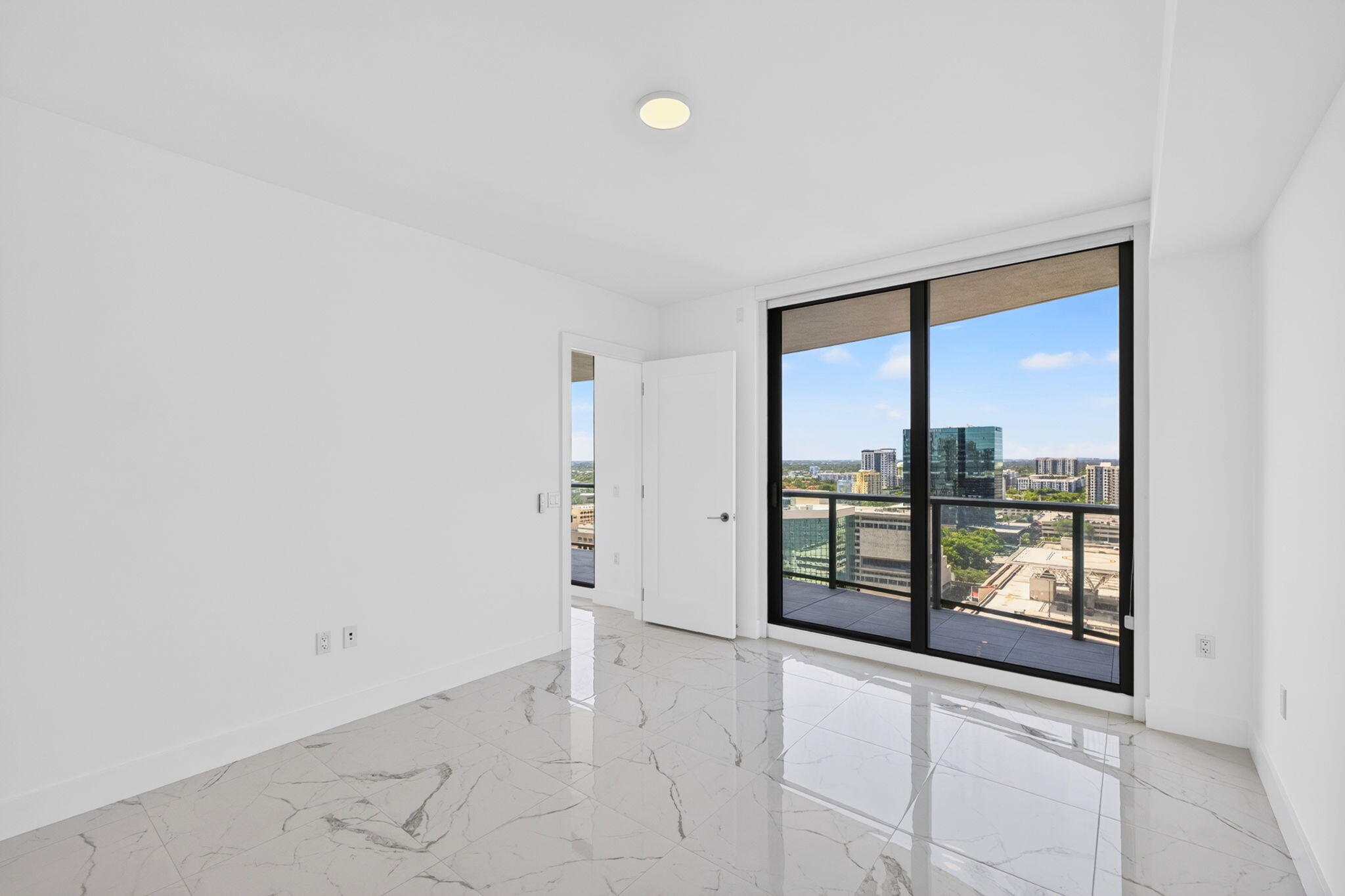 100 E Las Olas #1902, Fort Lauderdale FL 33301