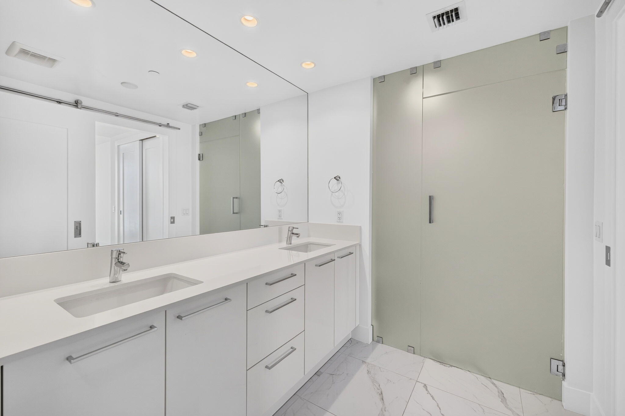 100 E Las Olas #1902, Fort Lauderdale FL 33301