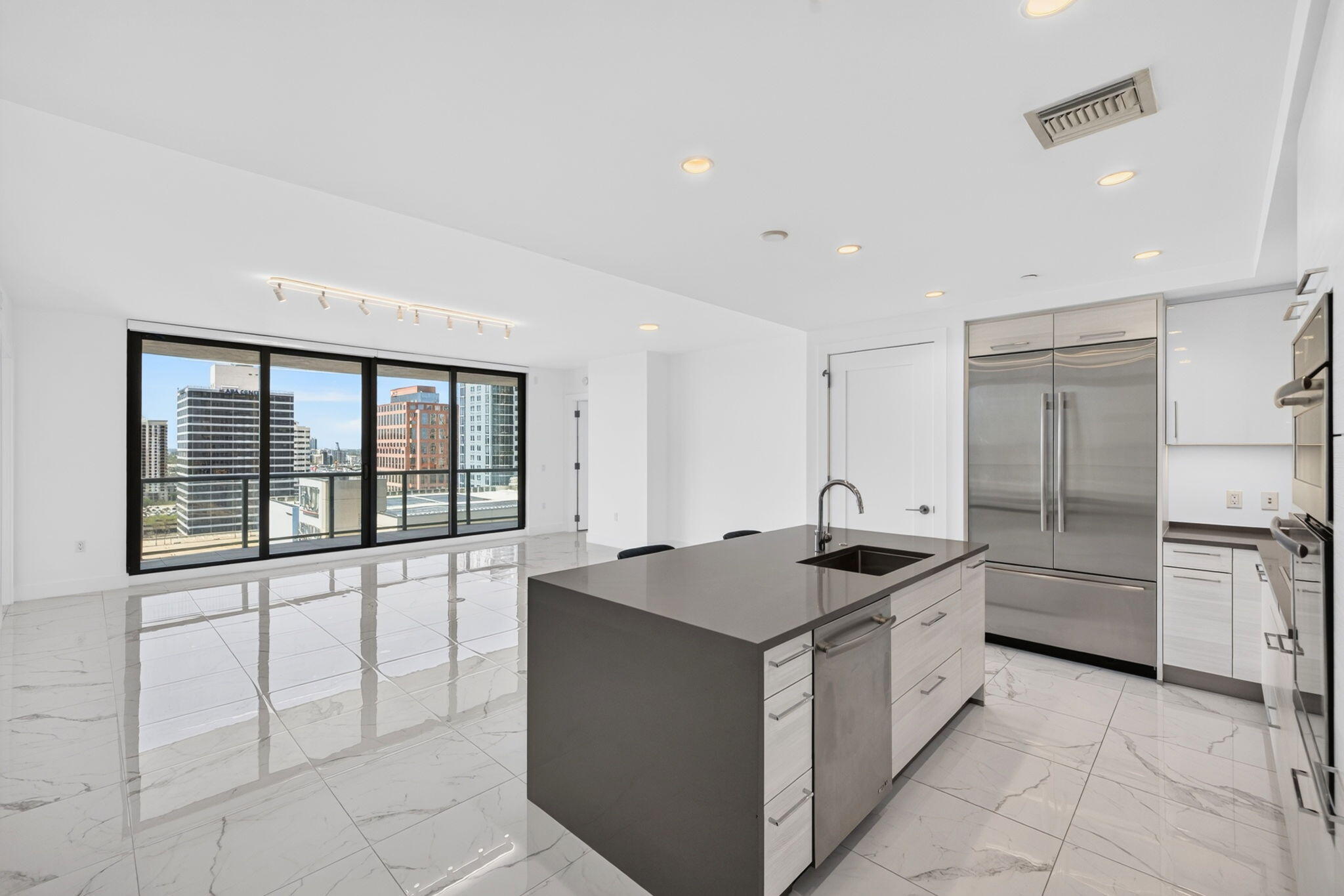 100 E Las Olas #1902, Fort Lauderdale FL 33301