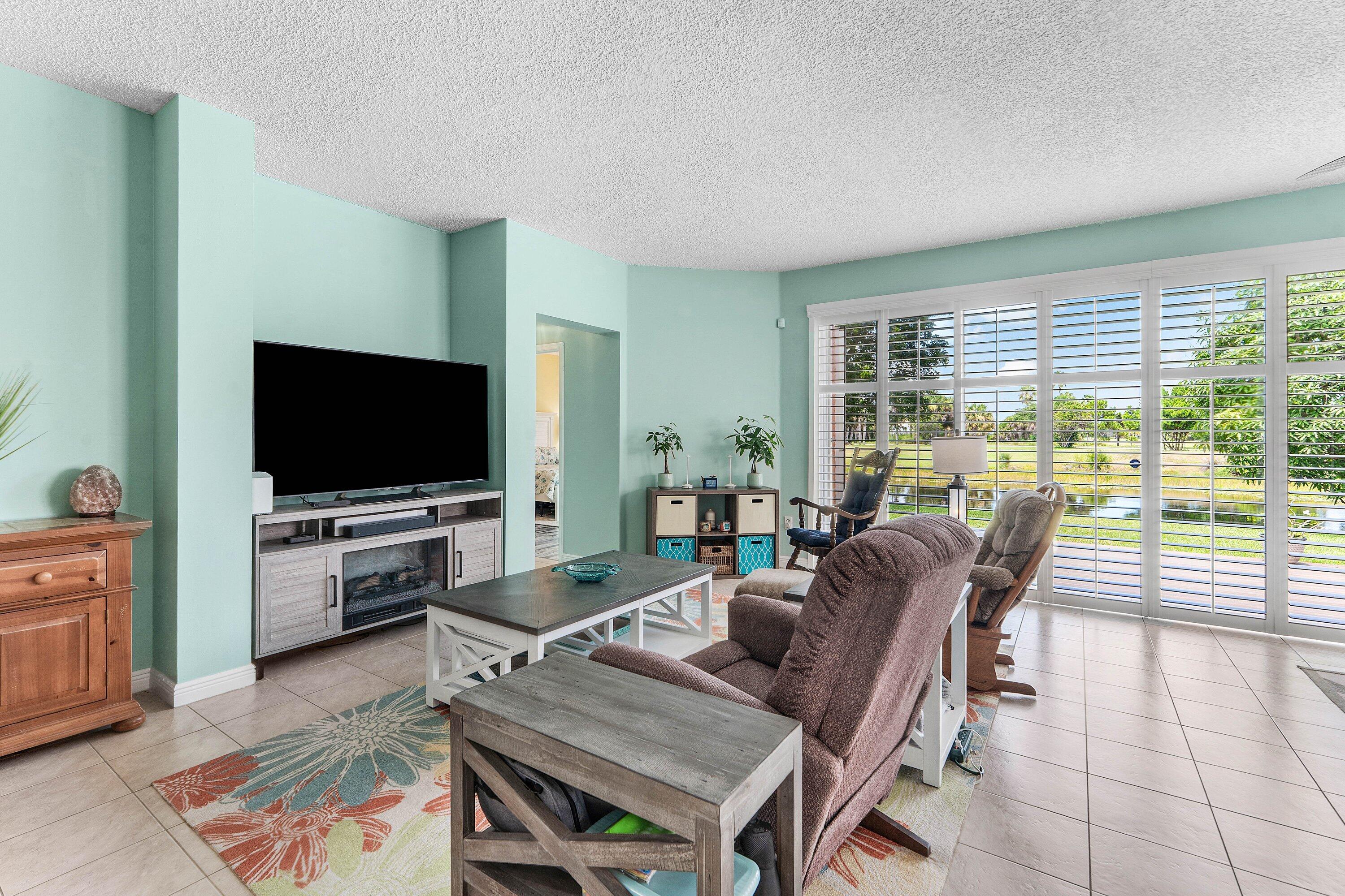 2129 RESTON, Royal Palm Beach FL 33411