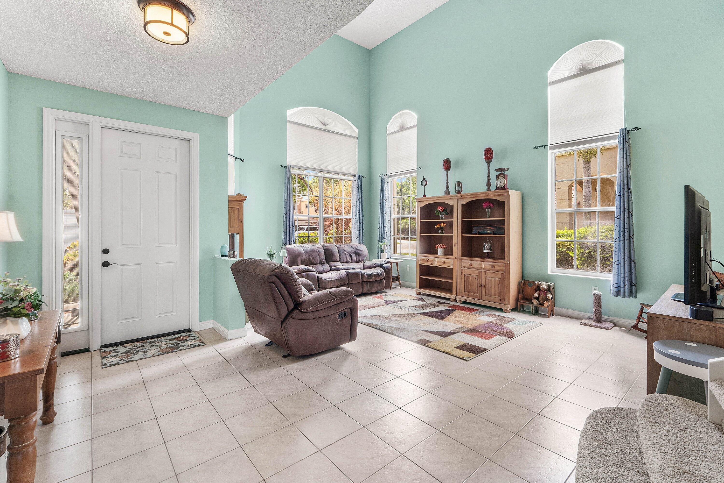 2129 RESTON, Royal Palm Beach FL 33411