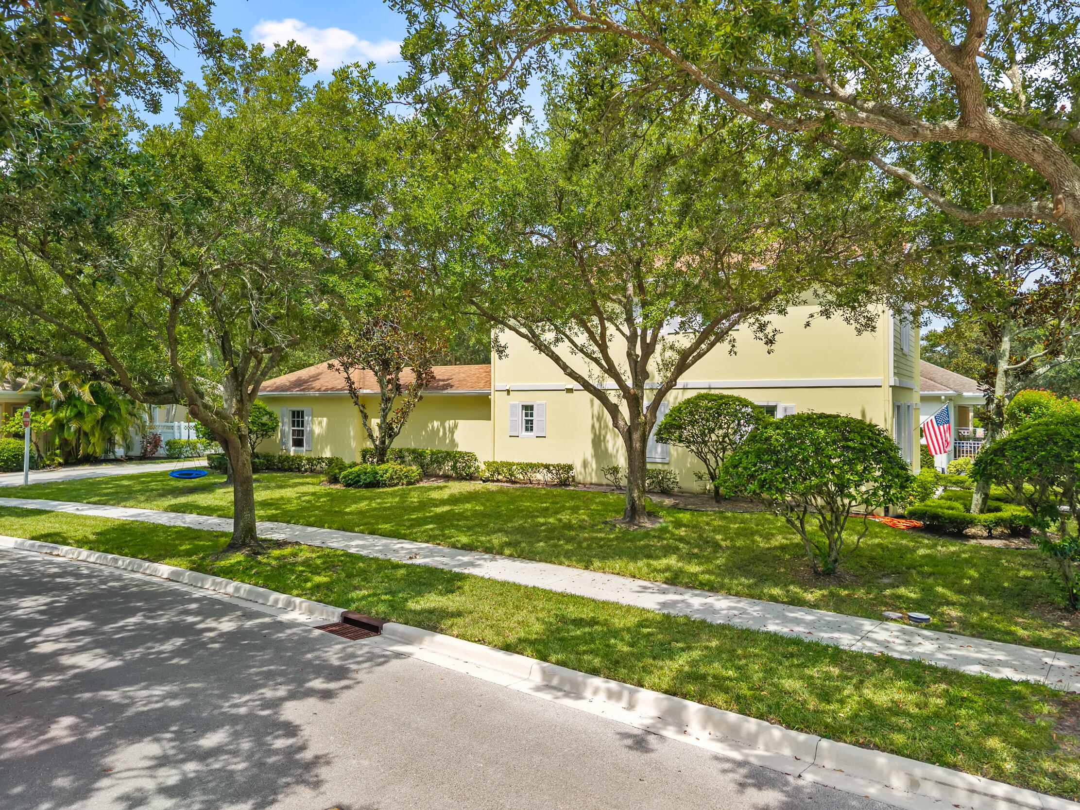 142 Newcastle, Jupiter FL 33458