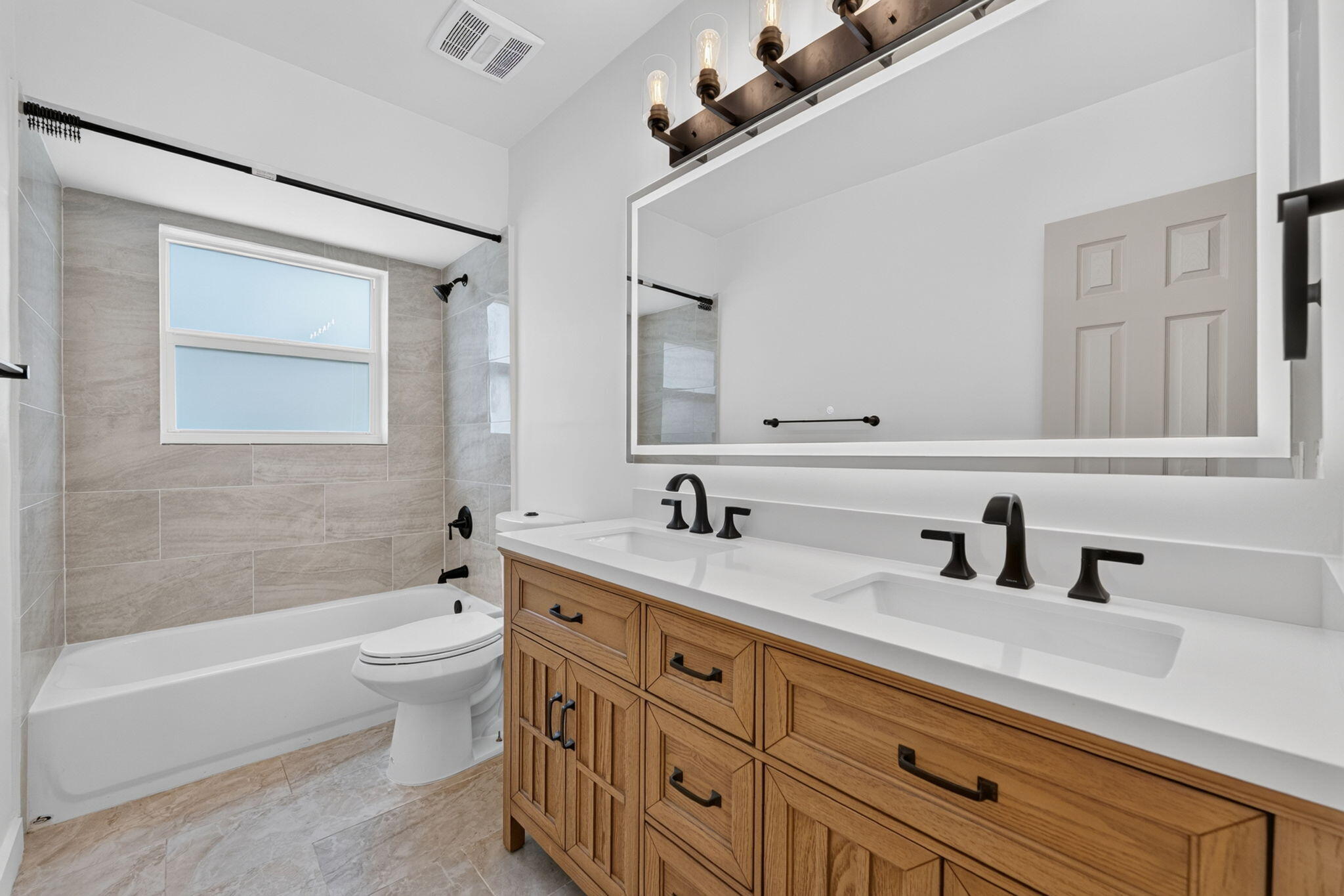 905 NW 133RD, Sunrise FL 33325