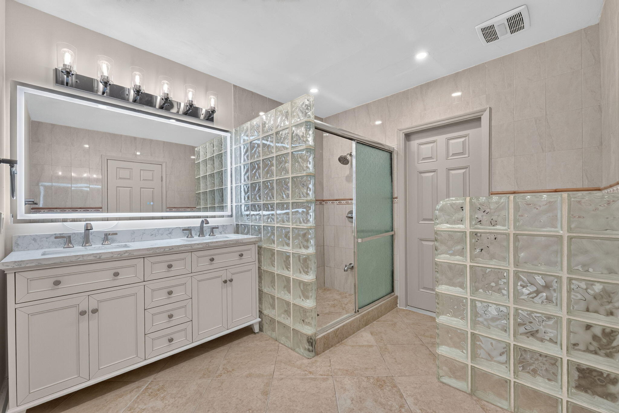 905 NW 133RD, Sunrise FL 33325