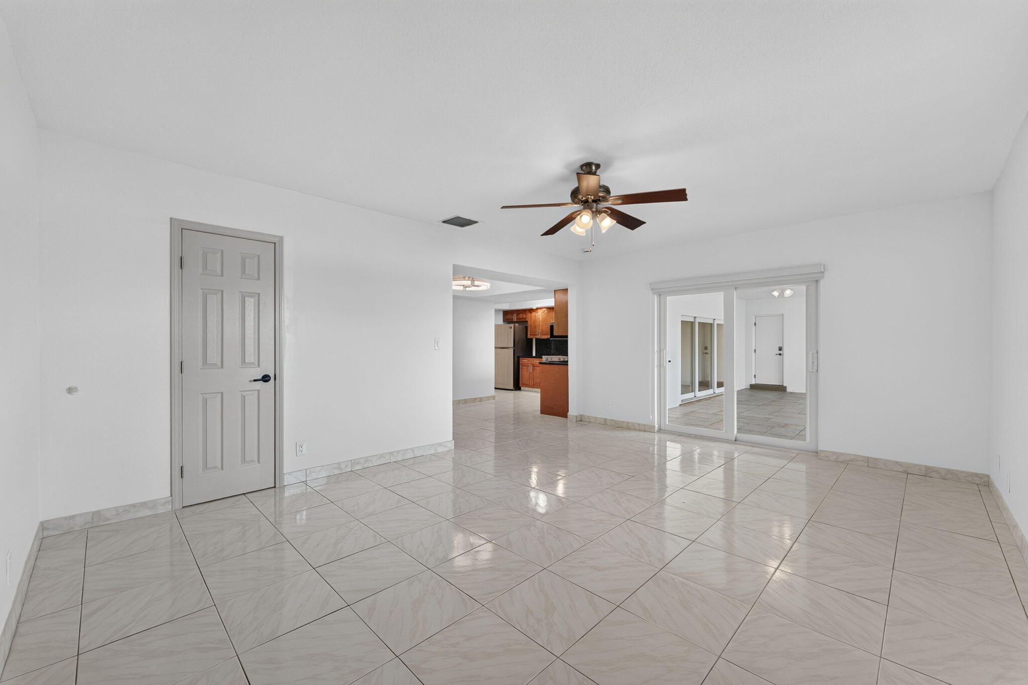 905 NW 133RD, Sunrise FL 33325