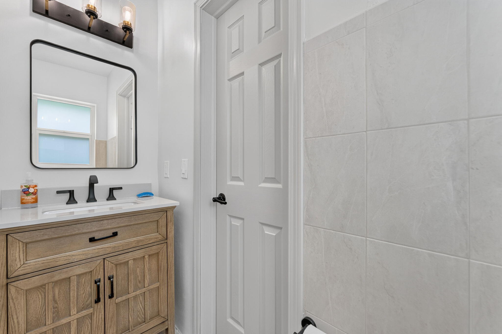 905 NW 133RD, Sunrise FL 33325