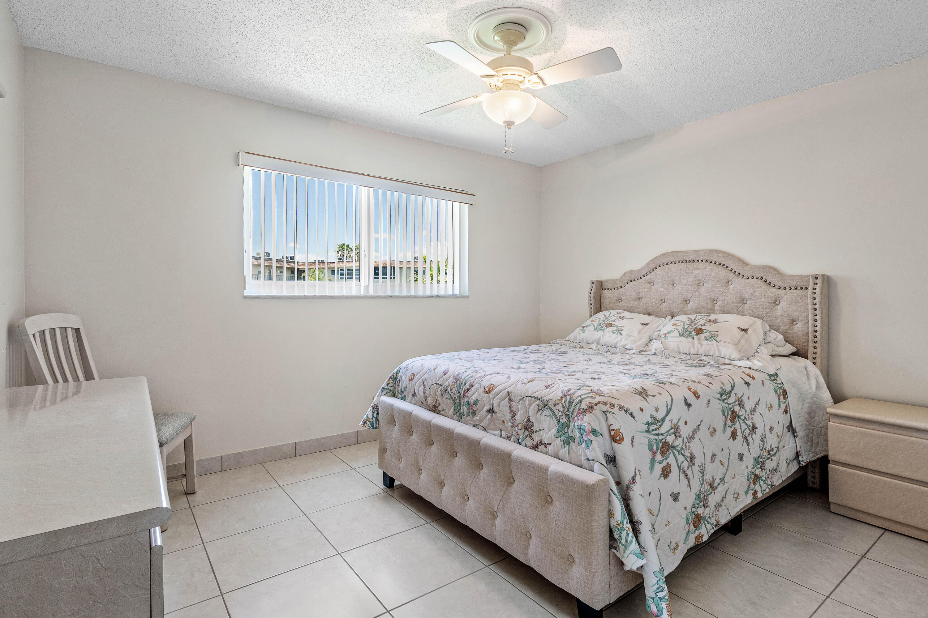 721 LORI #208, Palm Springs FL 33461
