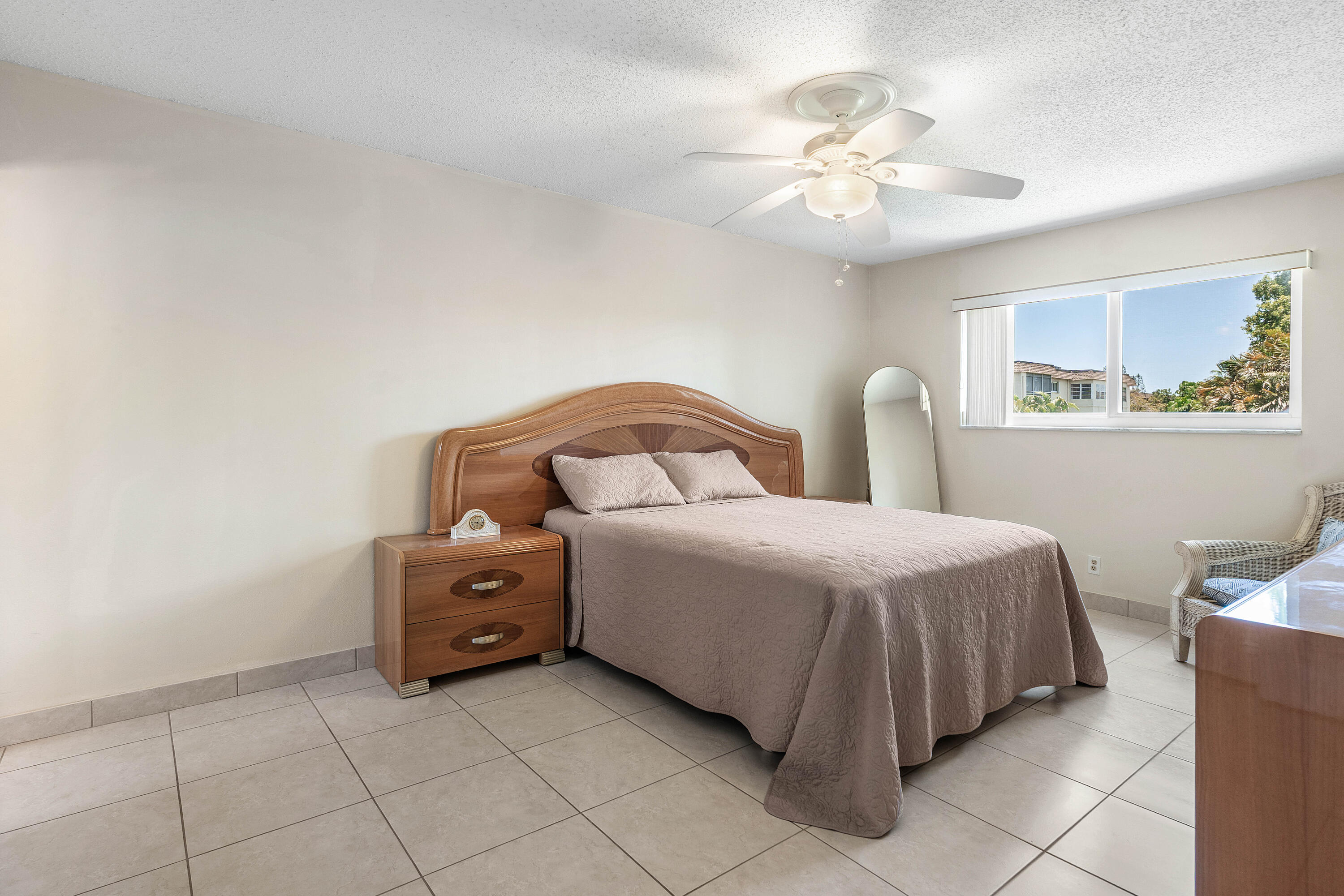 721 LORI #208, Palm Springs FL 33461
