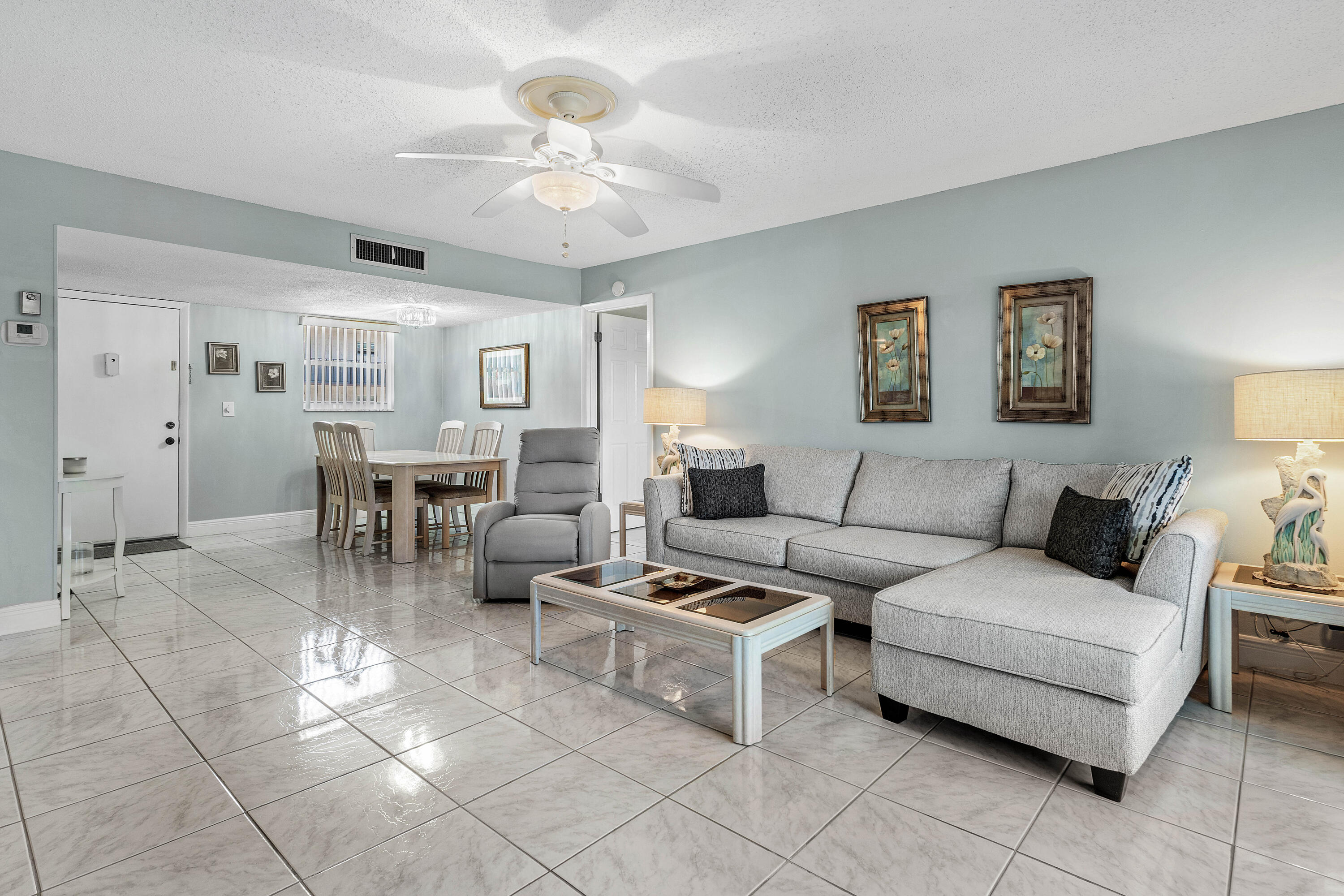 721 LORI #208, Palm Springs FL 33461