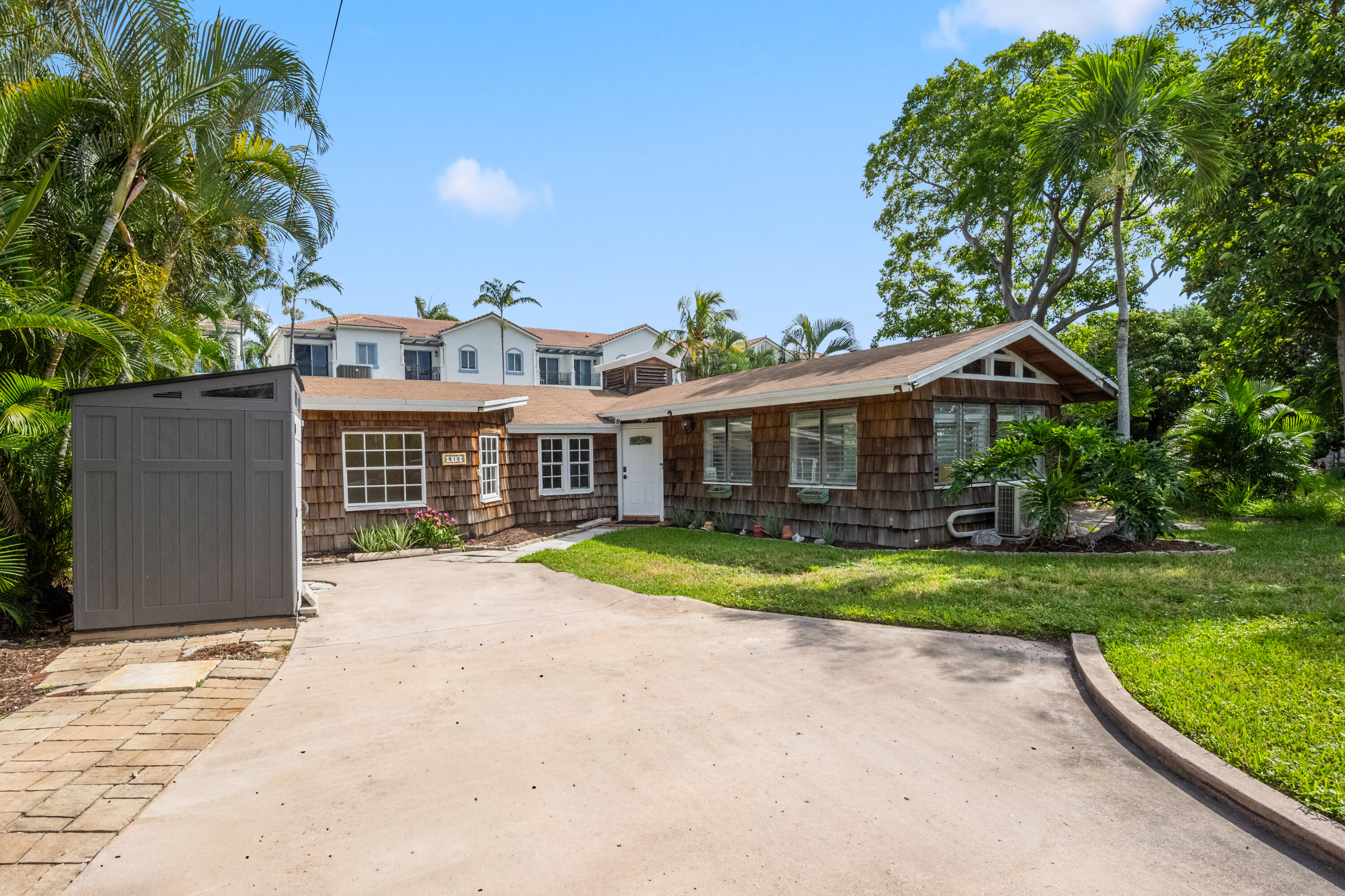 816 CHUKKER, Delray Beach FL 33483