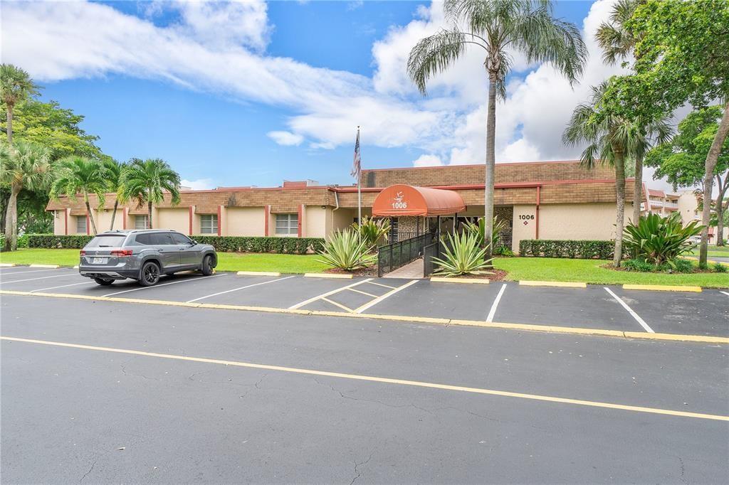 1010 COUNTRY CLUB #108, Margate FL 33063