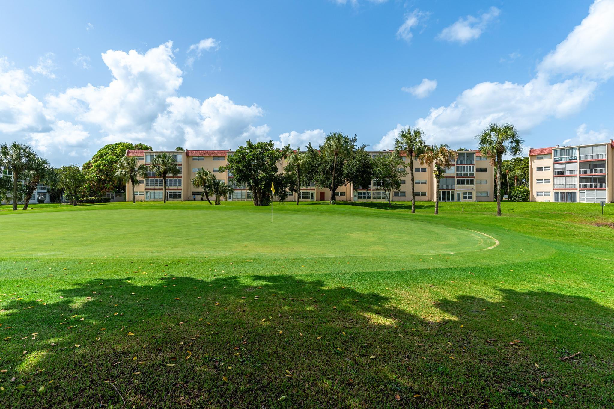 1010 COUNTRY CLUB #108, Margate FL 33063
