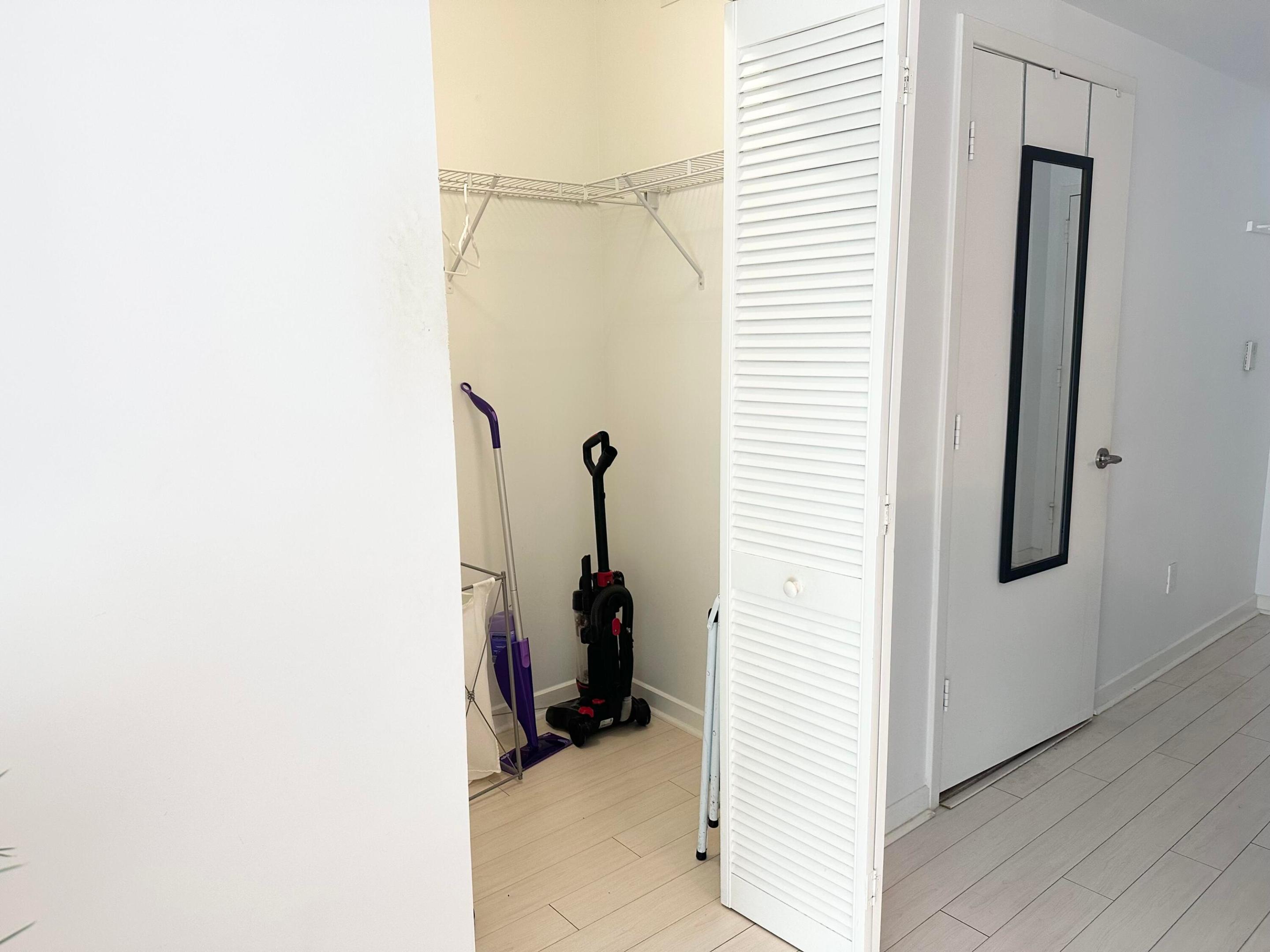 335 S BISCAYNE #3706, Miami FL 33131