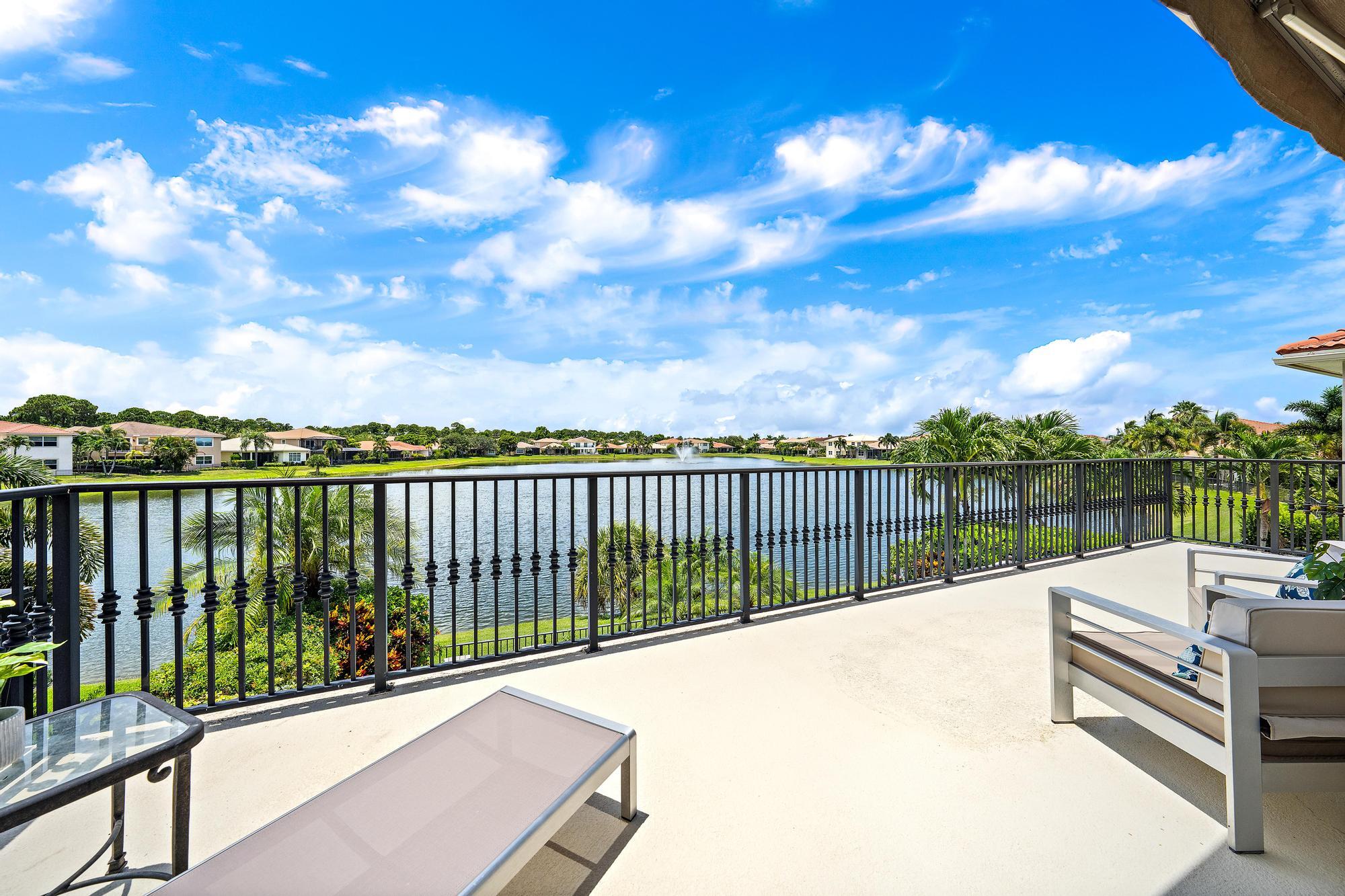 12132 Aviles, Palm Beach Gardens FL 33418
