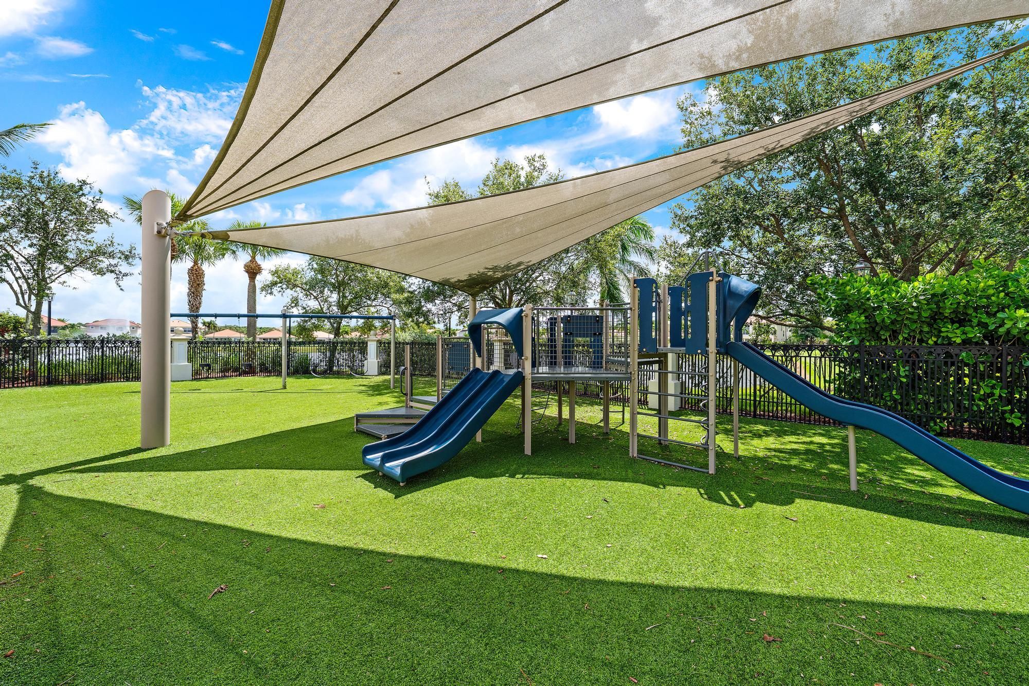 12132 Aviles, Palm Beach Gardens FL 33418