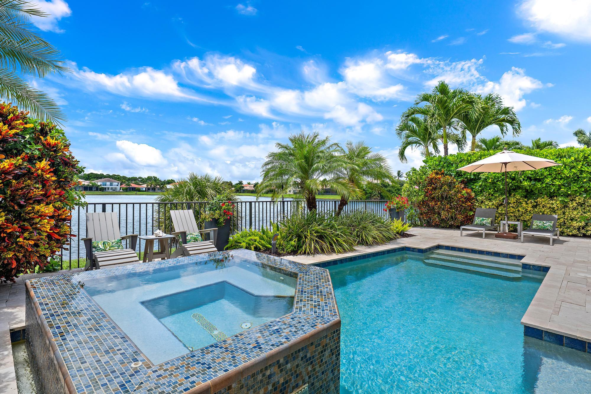 12132 Aviles, Palm Beach Gardens FL 33418