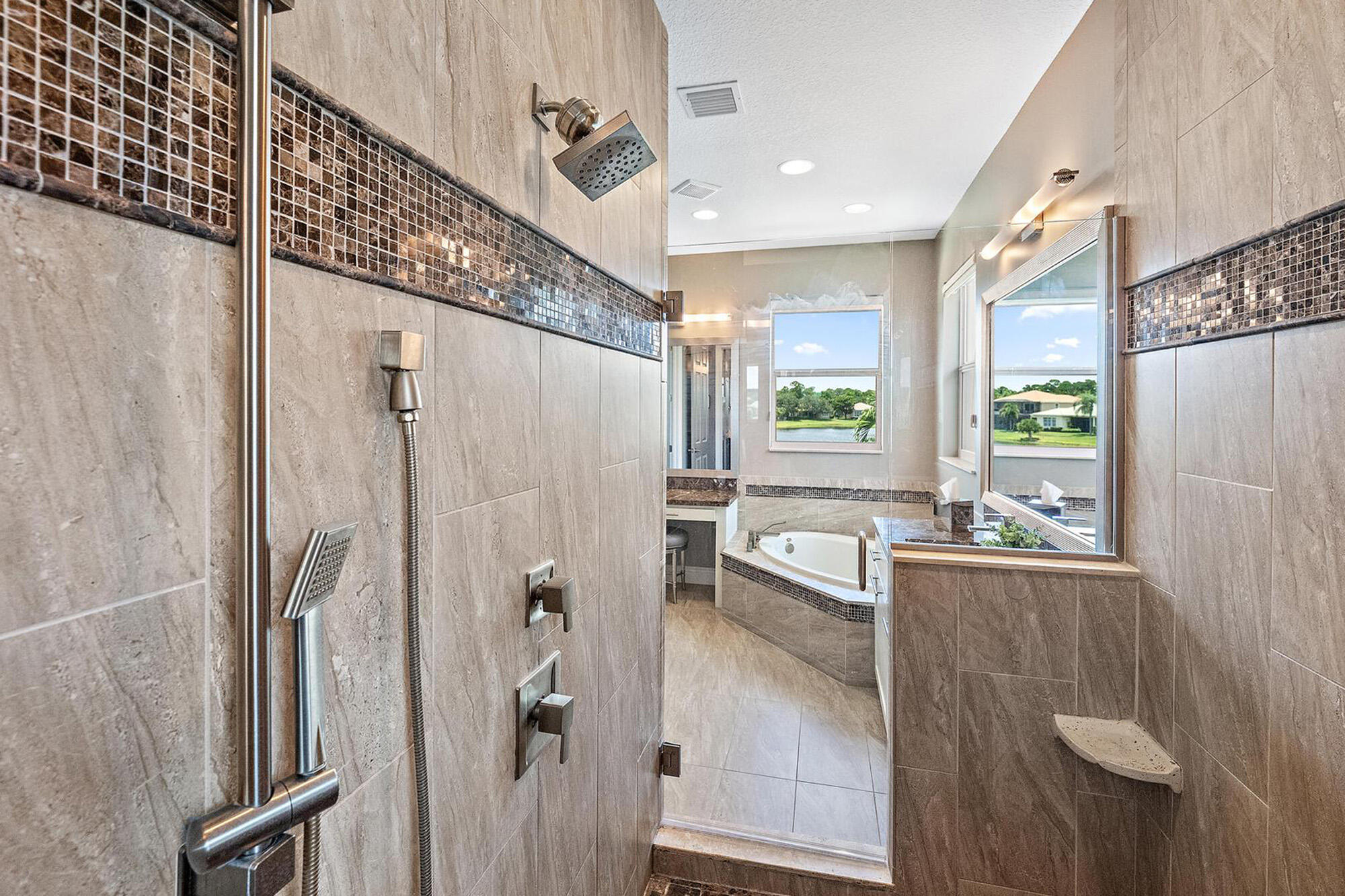 12132 Aviles, Palm Beach Gardens FL 33418