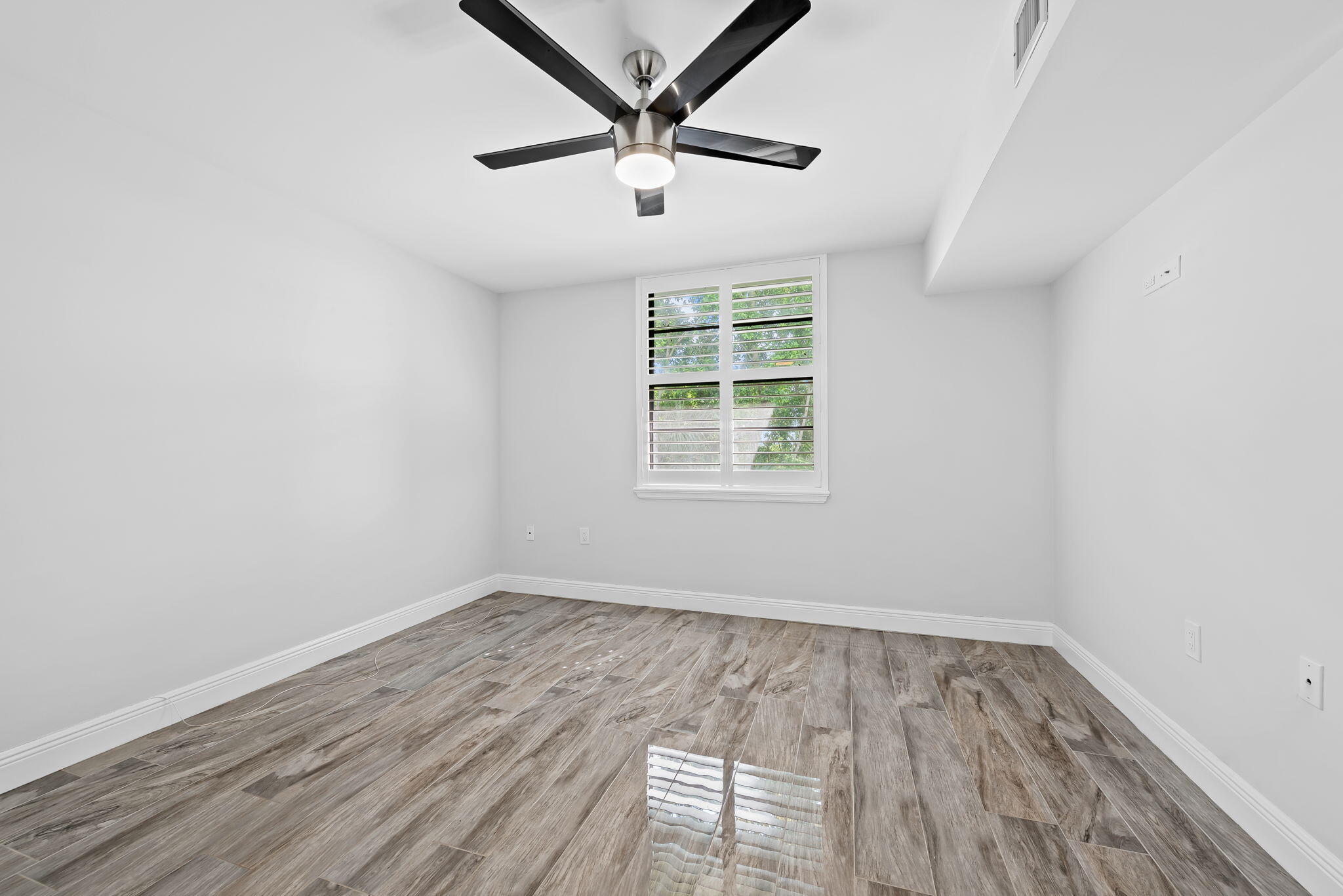 1502 Whitehall #403, Davie FL 33324