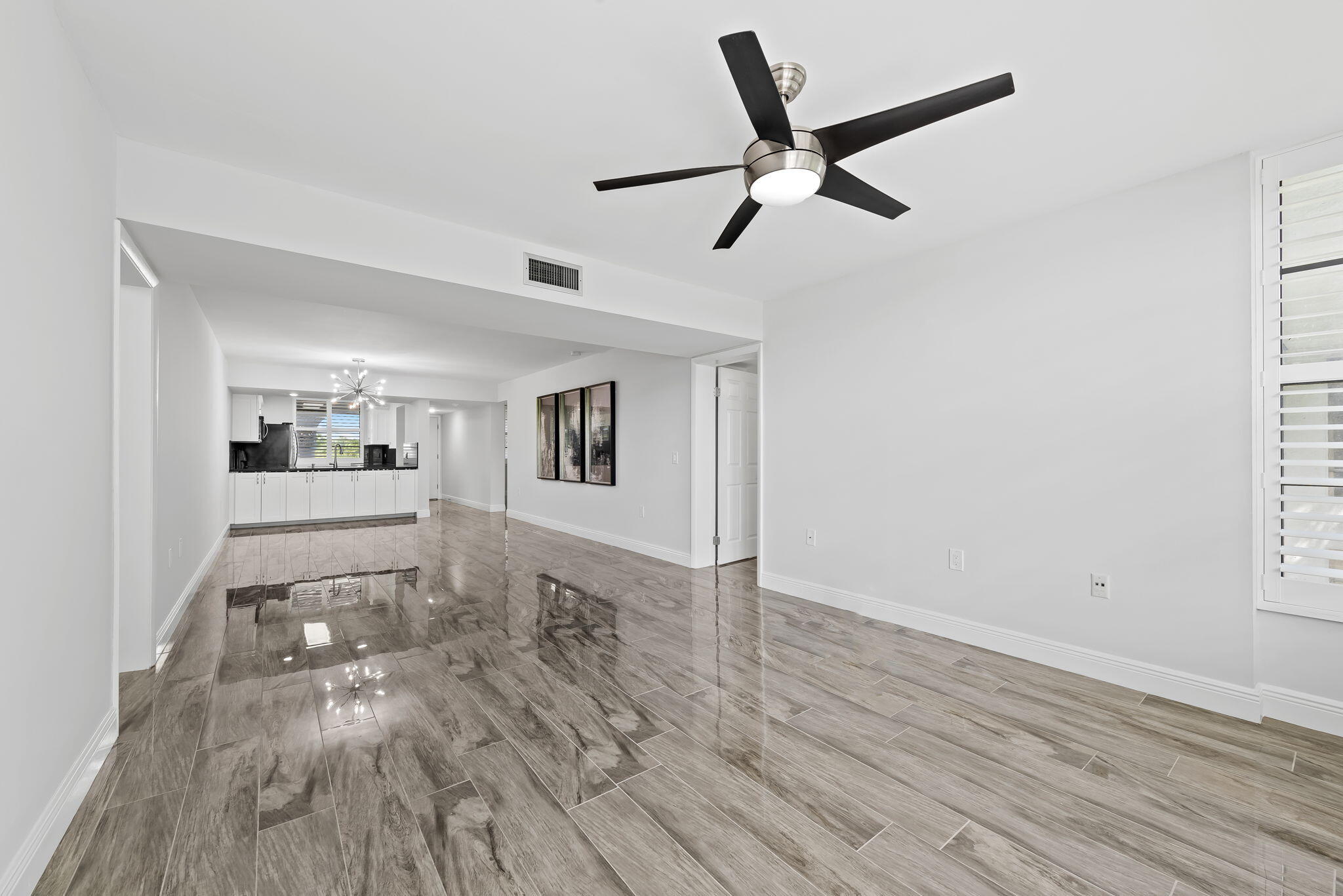 1502 Whitehall #403, Davie FL 33324