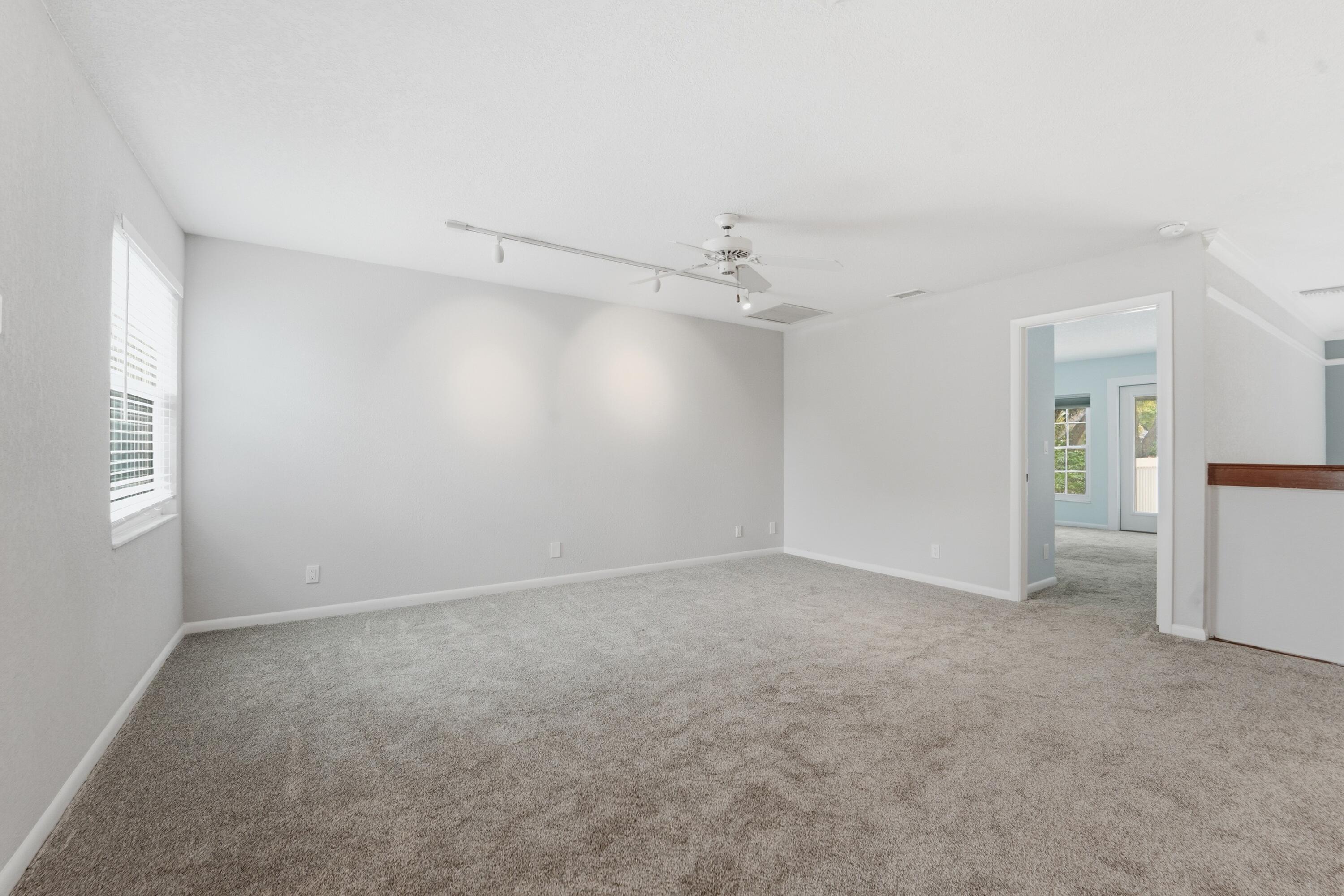 127 Ocean Dunes, Jupiter FL 33477
