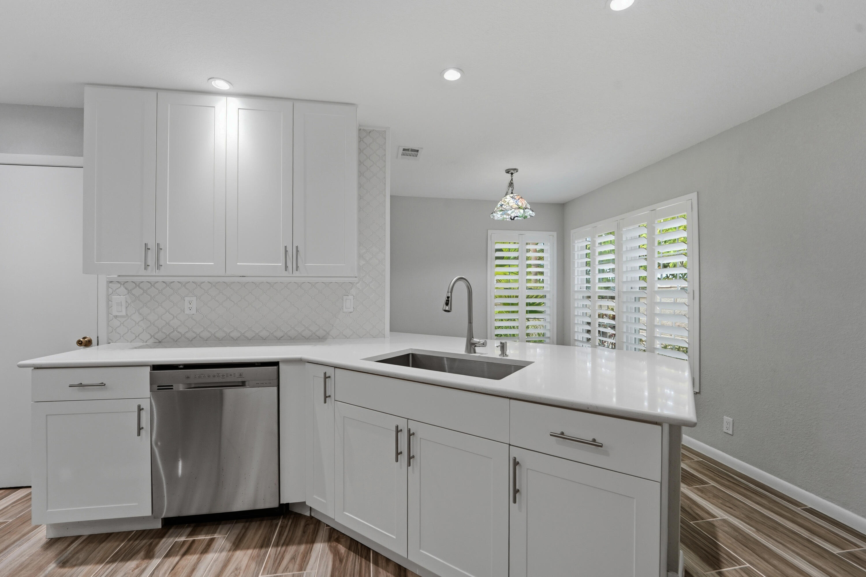 127 Ocean Dunes, Jupiter FL 33477