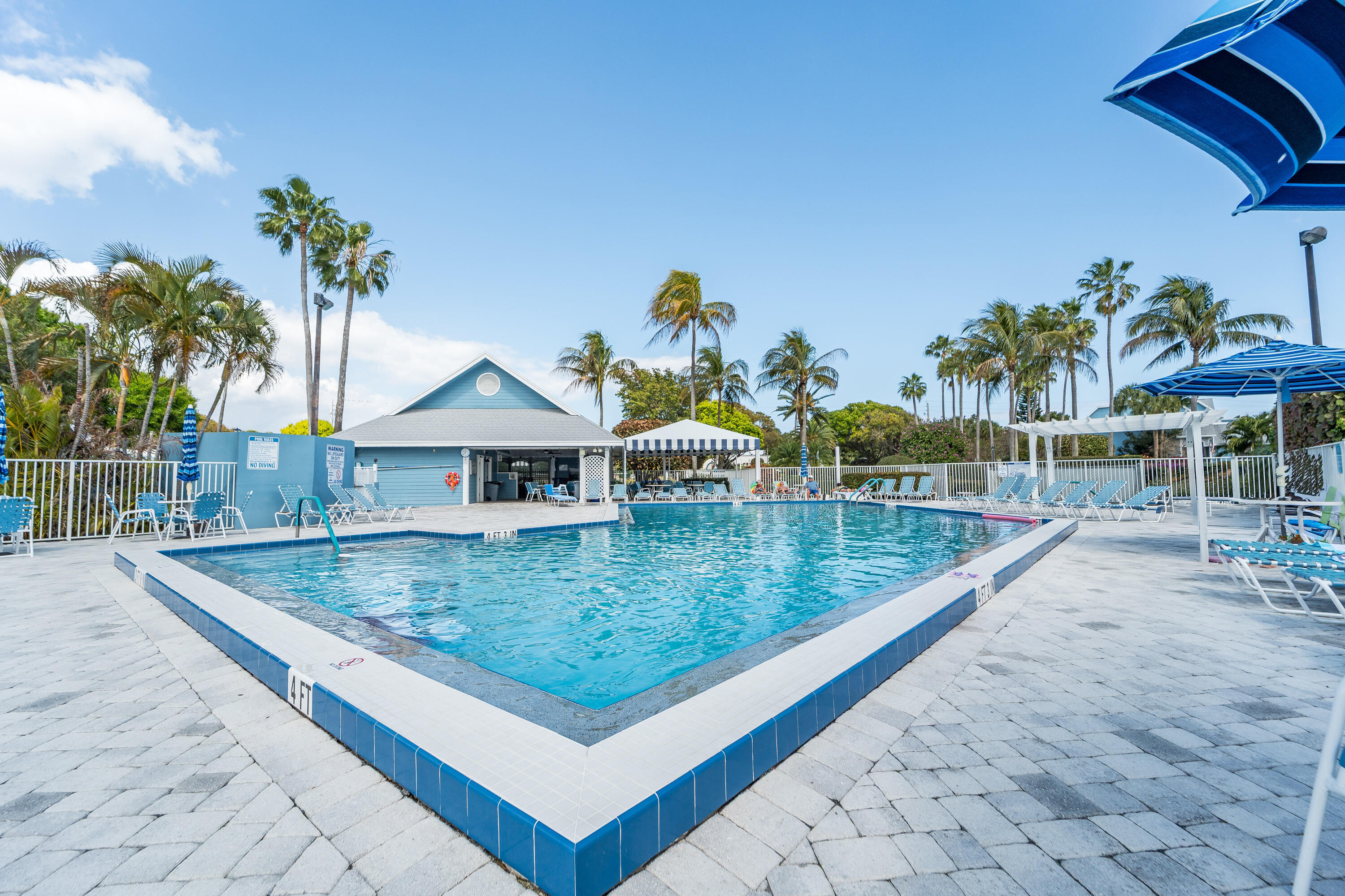 127 Ocean Dunes, Jupiter FL 33477