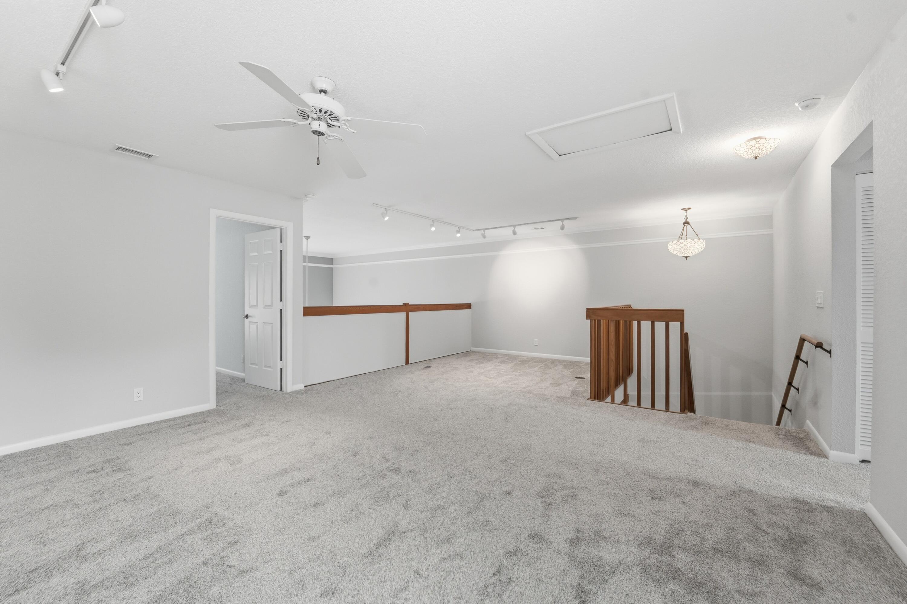 127 Ocean Dunes, Jupiter FL 33477