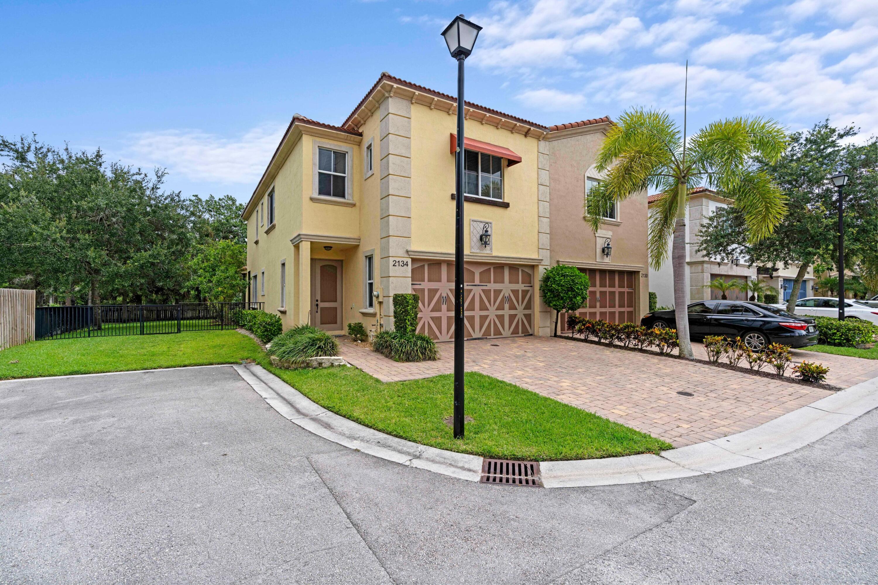 2134 Sabal Tree, West Palm Beach FL 33411