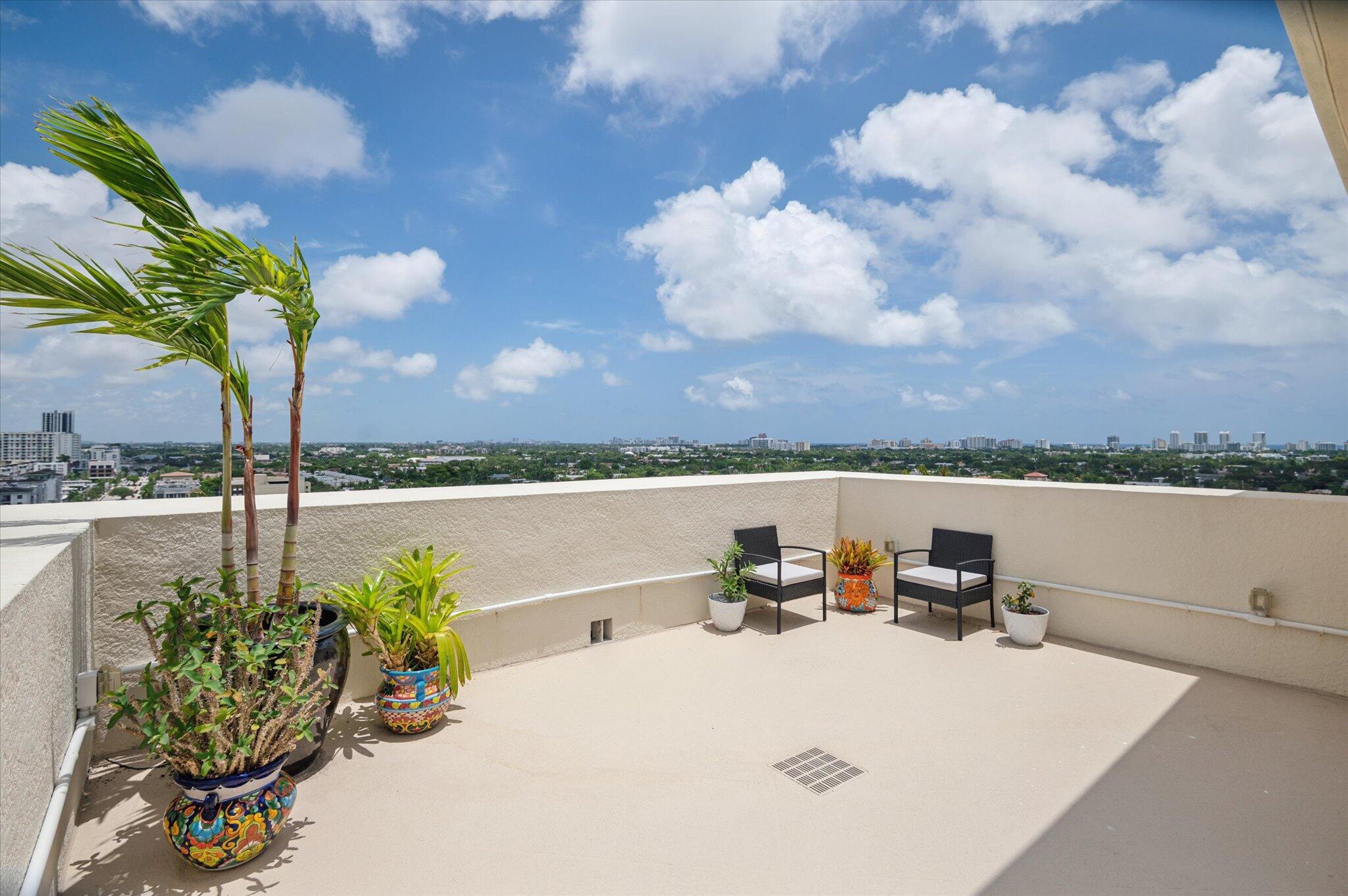 110 N Federal #PH 3, Fort Lauderdale FL 33301
