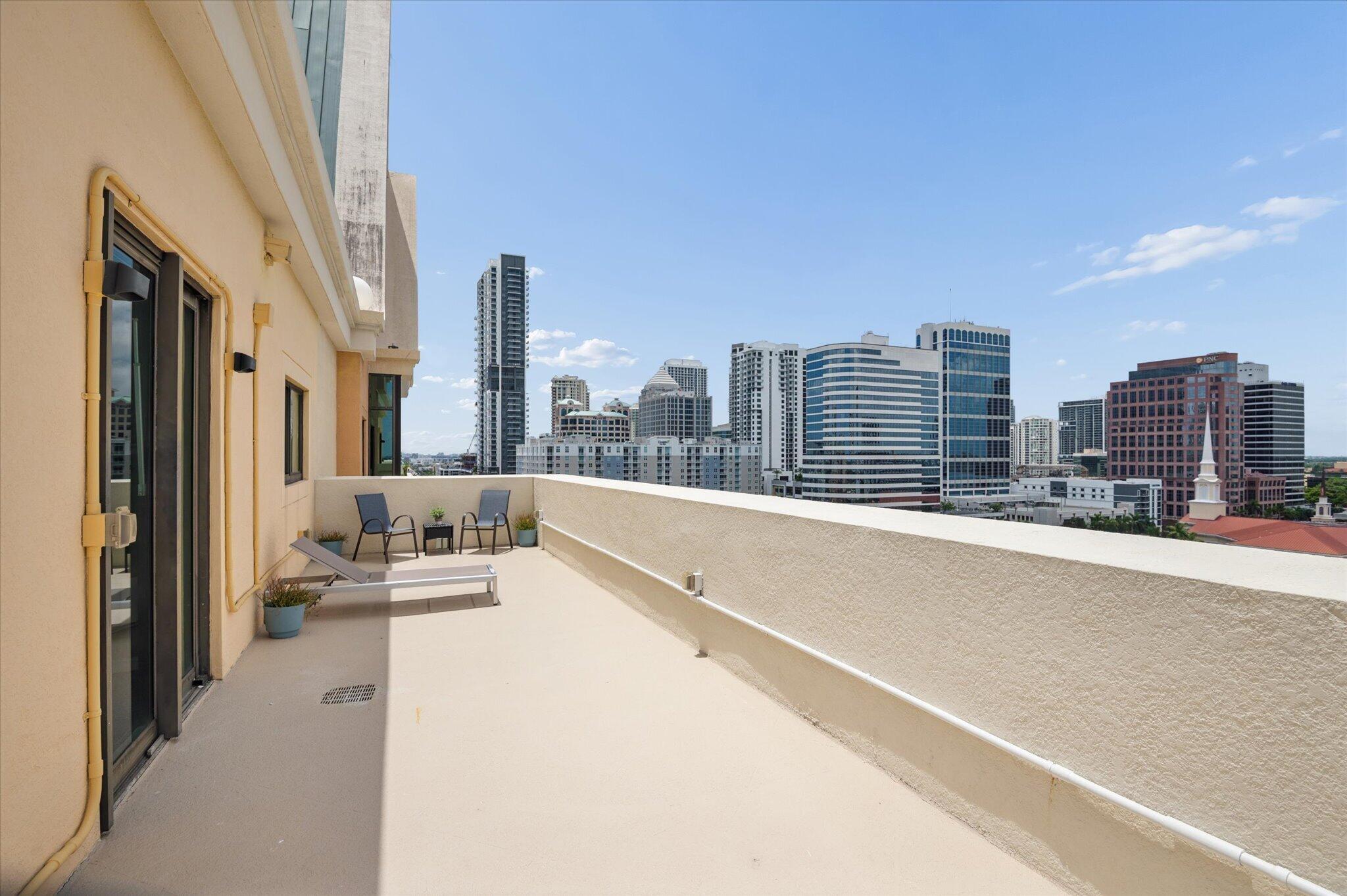 110 N Federal #PH 3, Fort Lauderdale FL 33301