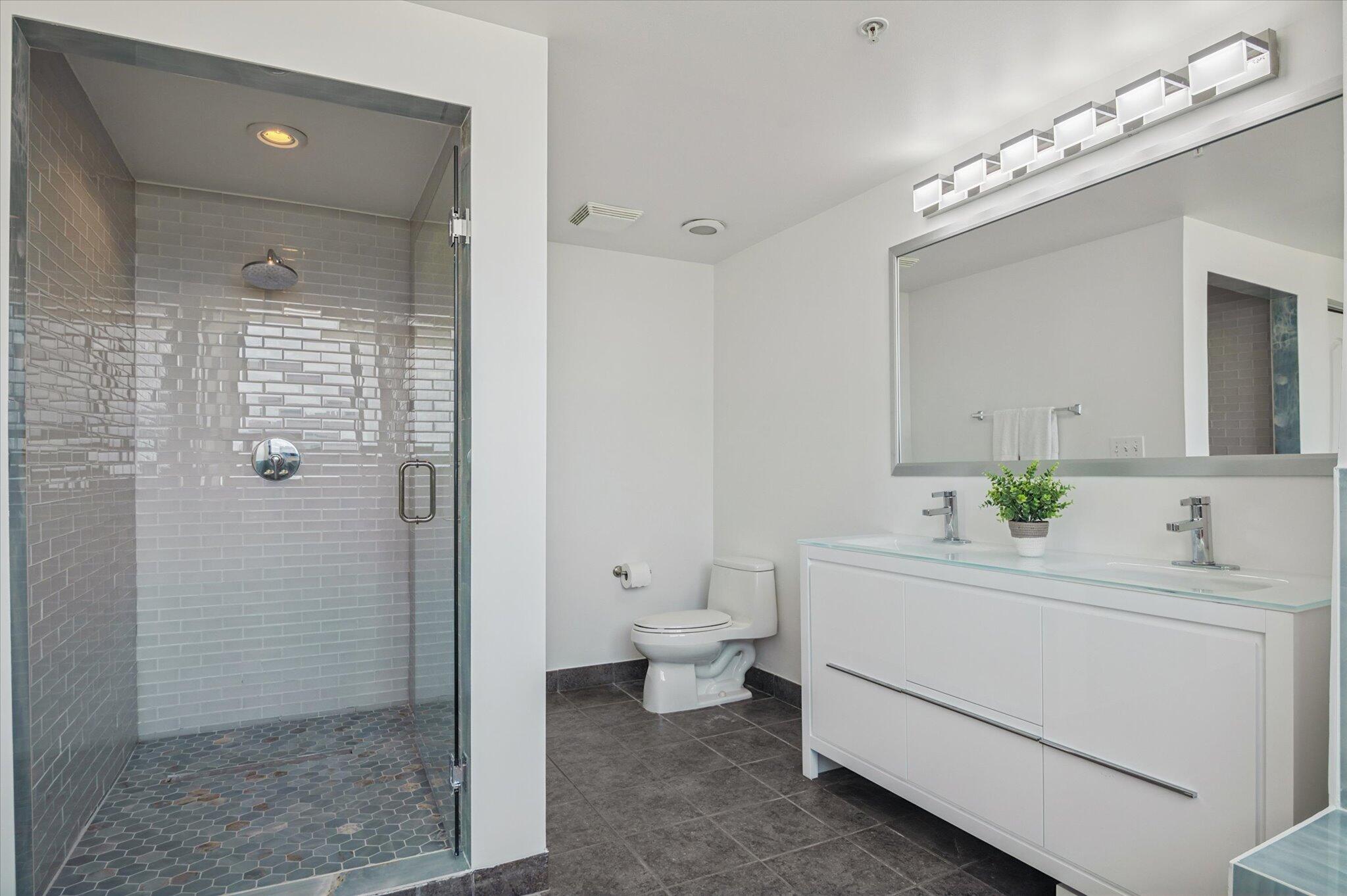 110 N Federal #PH 3, Fort Lauderdale FL 33301