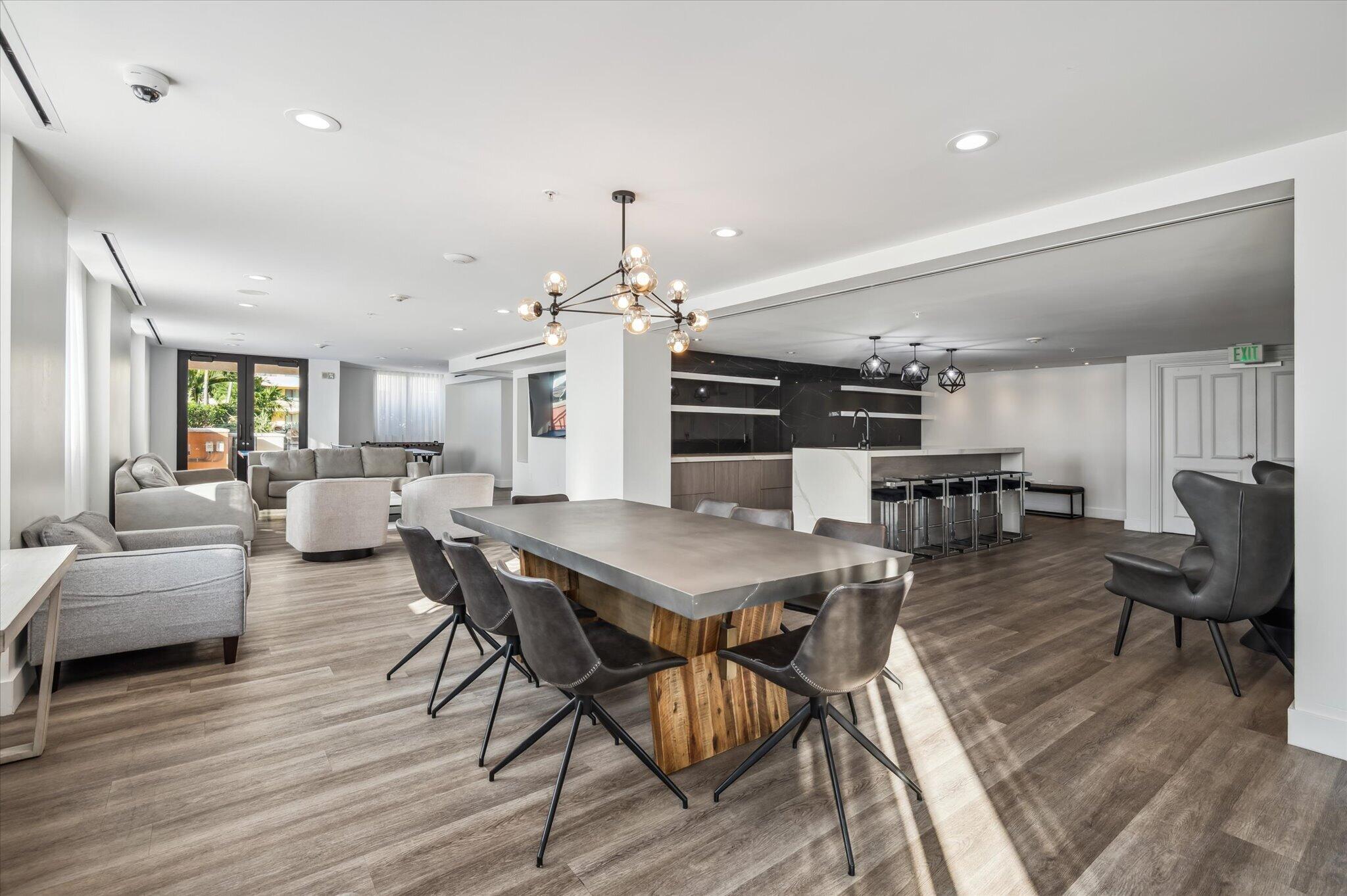 110 N Federal #PH 3, Fort Lauderdale FL 33301