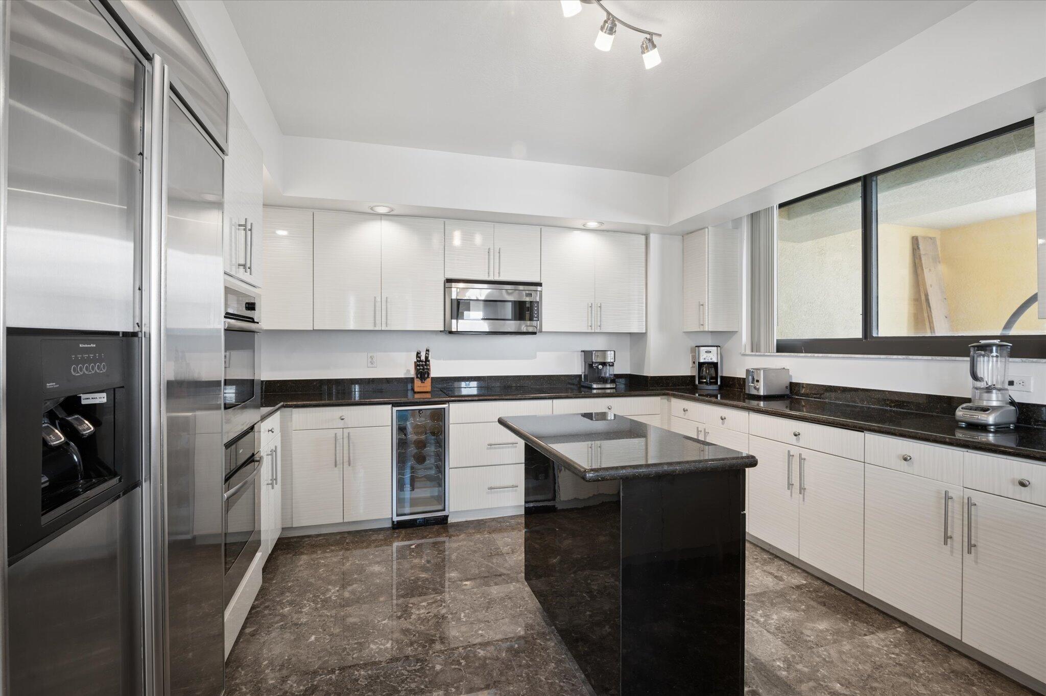 110 N Federal #PH 3, Fort Lauderdale FL 33301