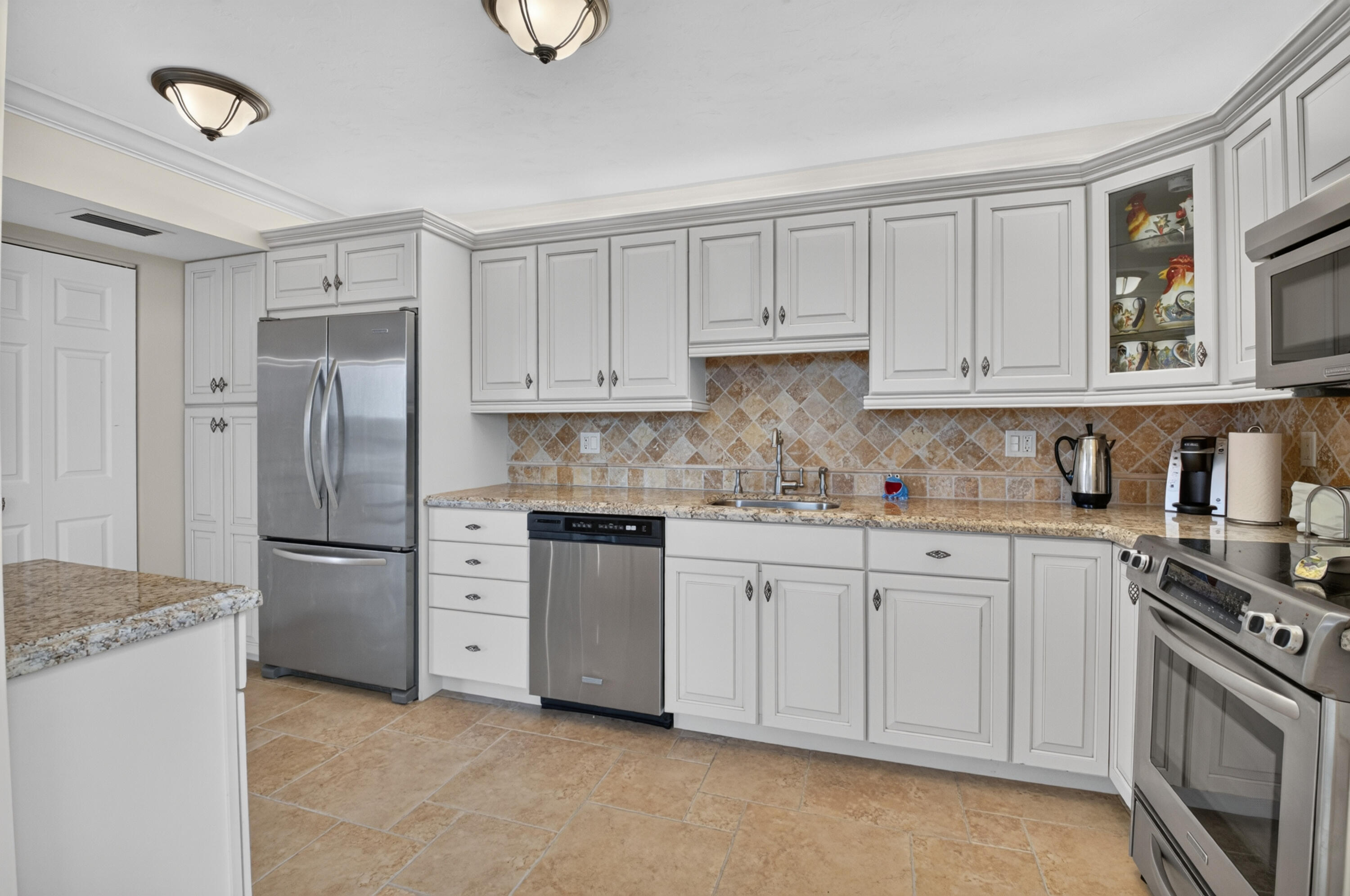 1761 SE Bridgewood, Boca Raton FL 33434