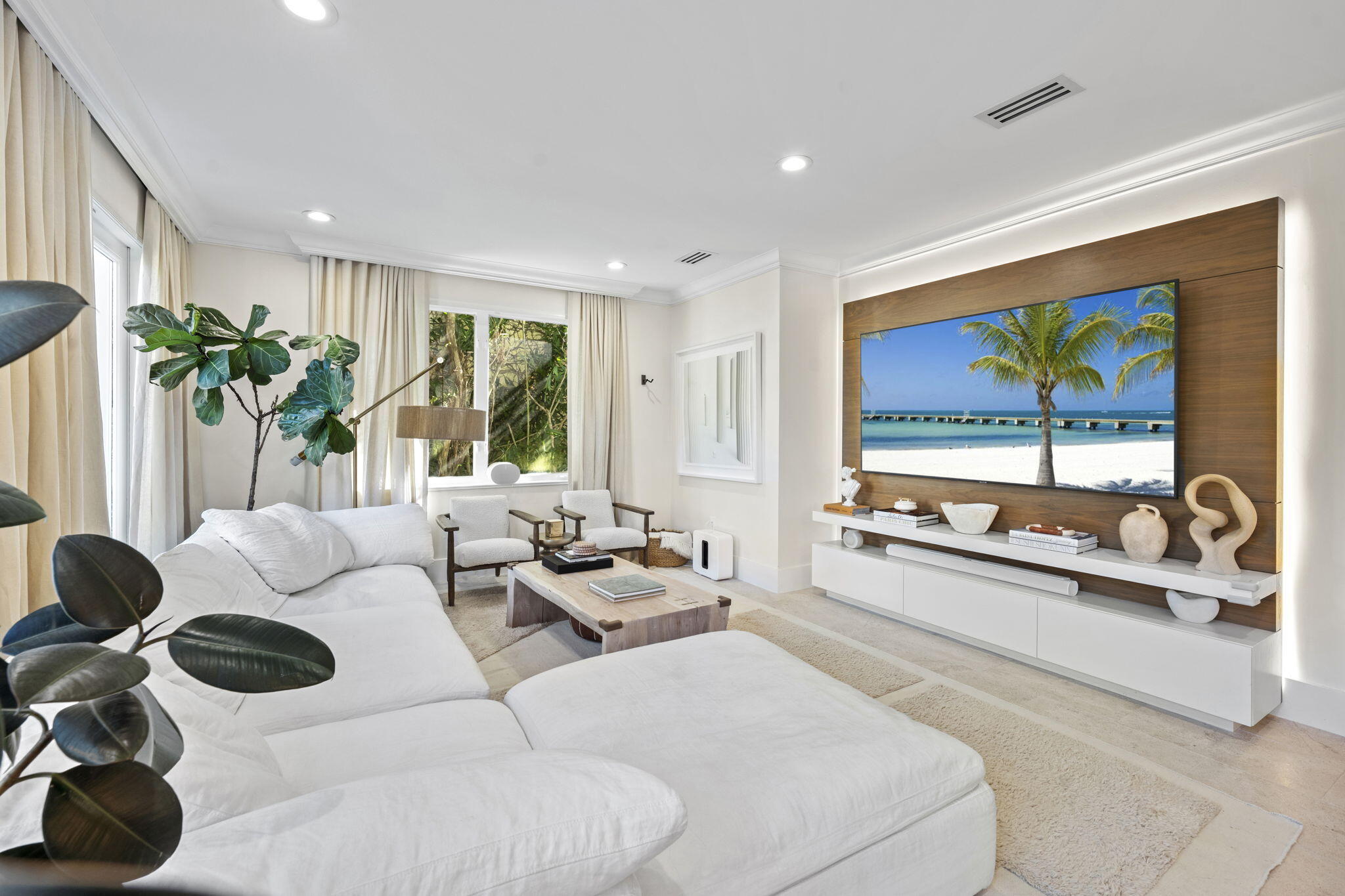 2765 Brickell, Miami FL 33129