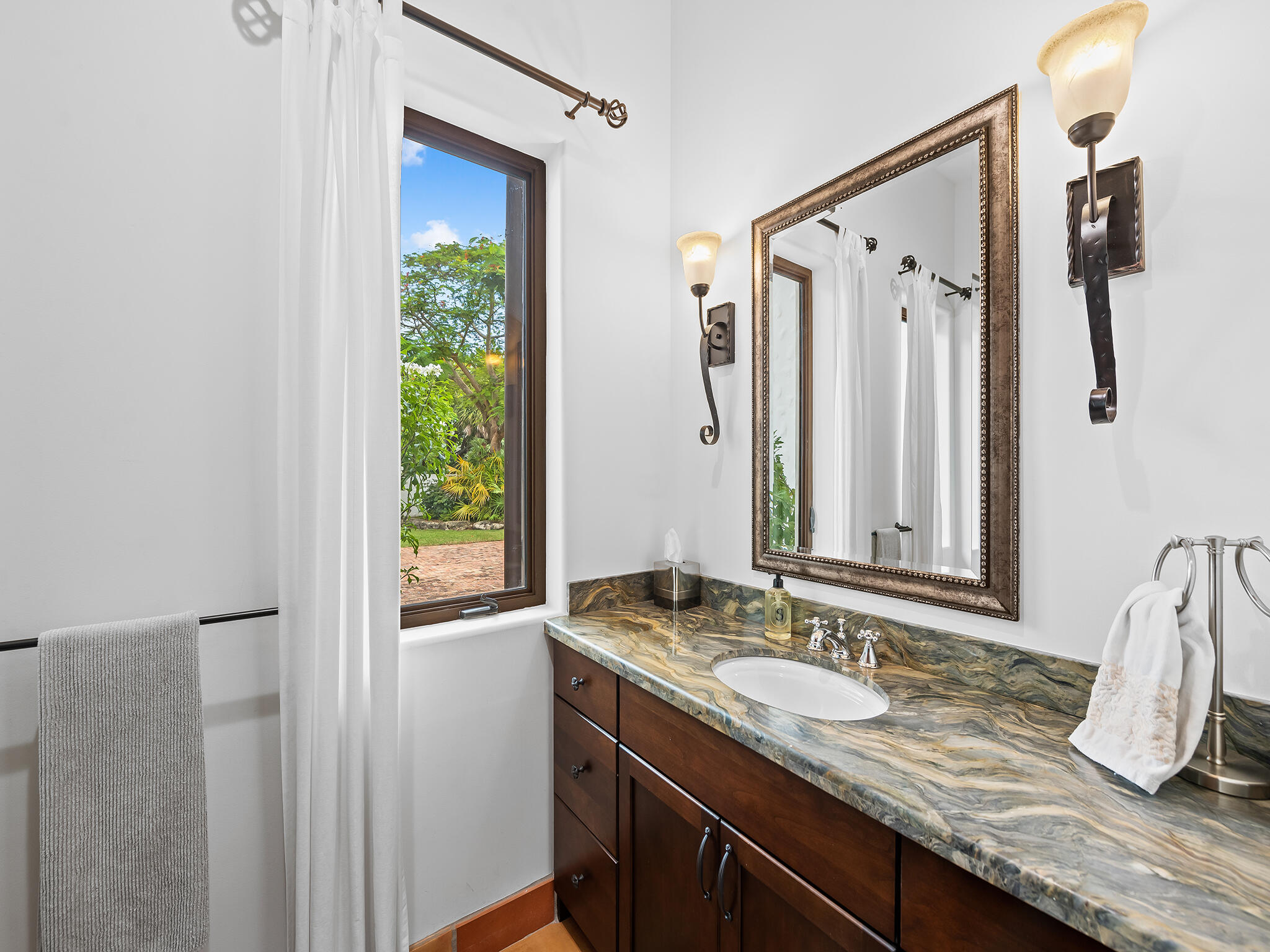 2101 MIDDLE RIVER, Fort Lauderdale FL 33305