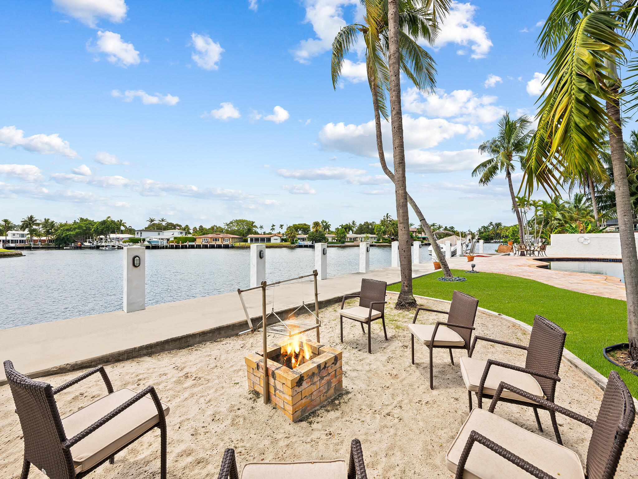 2101 MIDDLE RIVER, Fort Lauderdale FL 33305