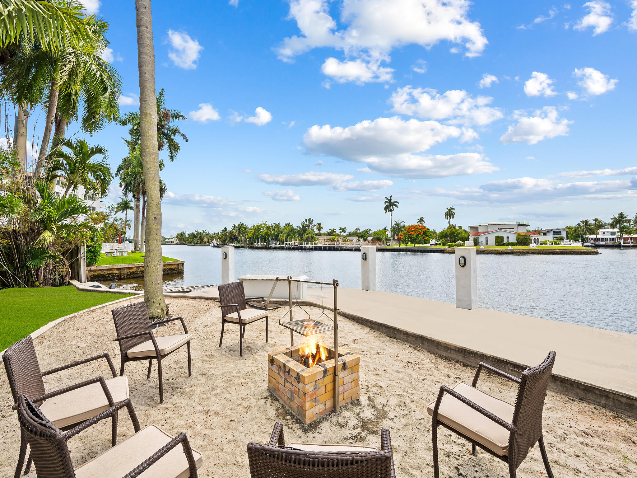 2101 MIDDLE RIVER, Fort Lauderdale FL 33305