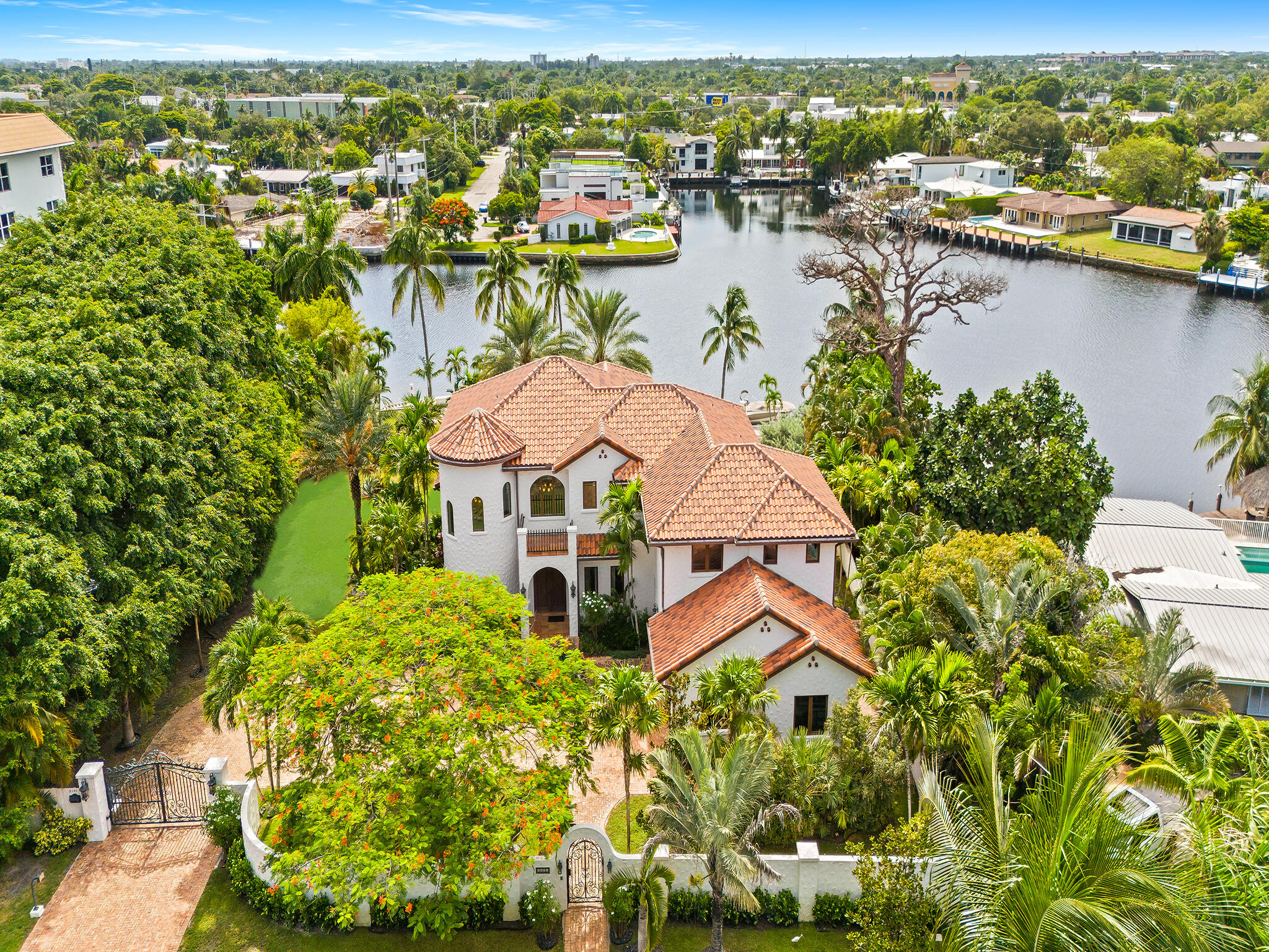 2101 MIDDLE RIVER, Fort Lauderdale FL 33305