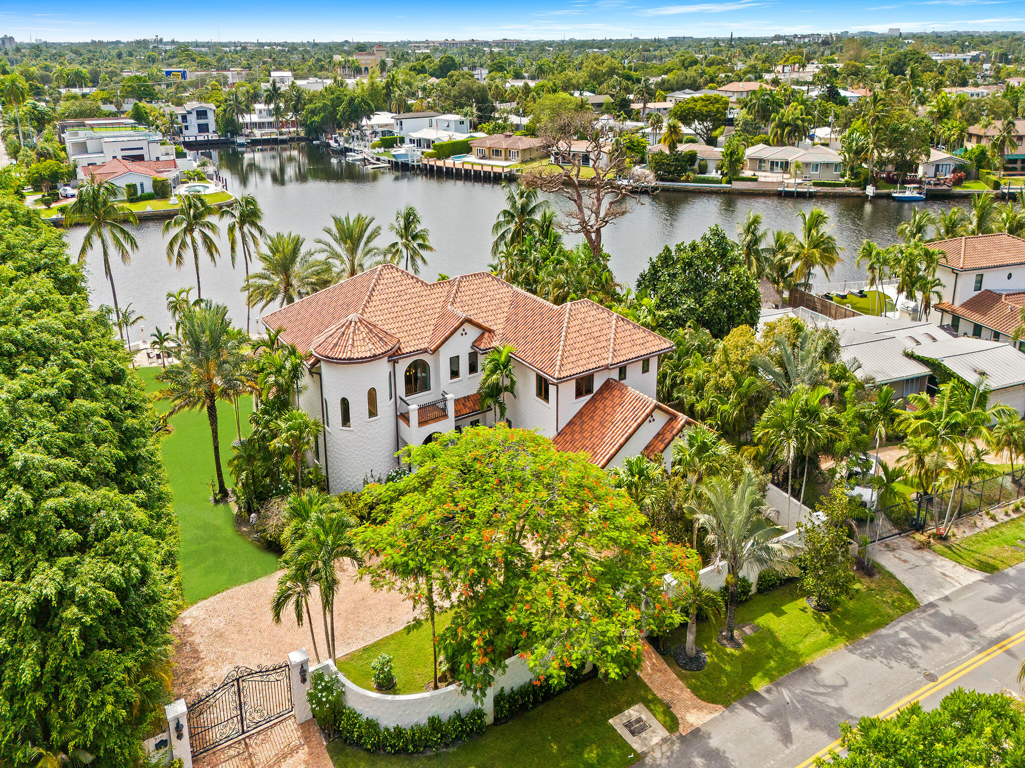 2101 MIDDLE RIVER, Fort Lauderdale FL 33305